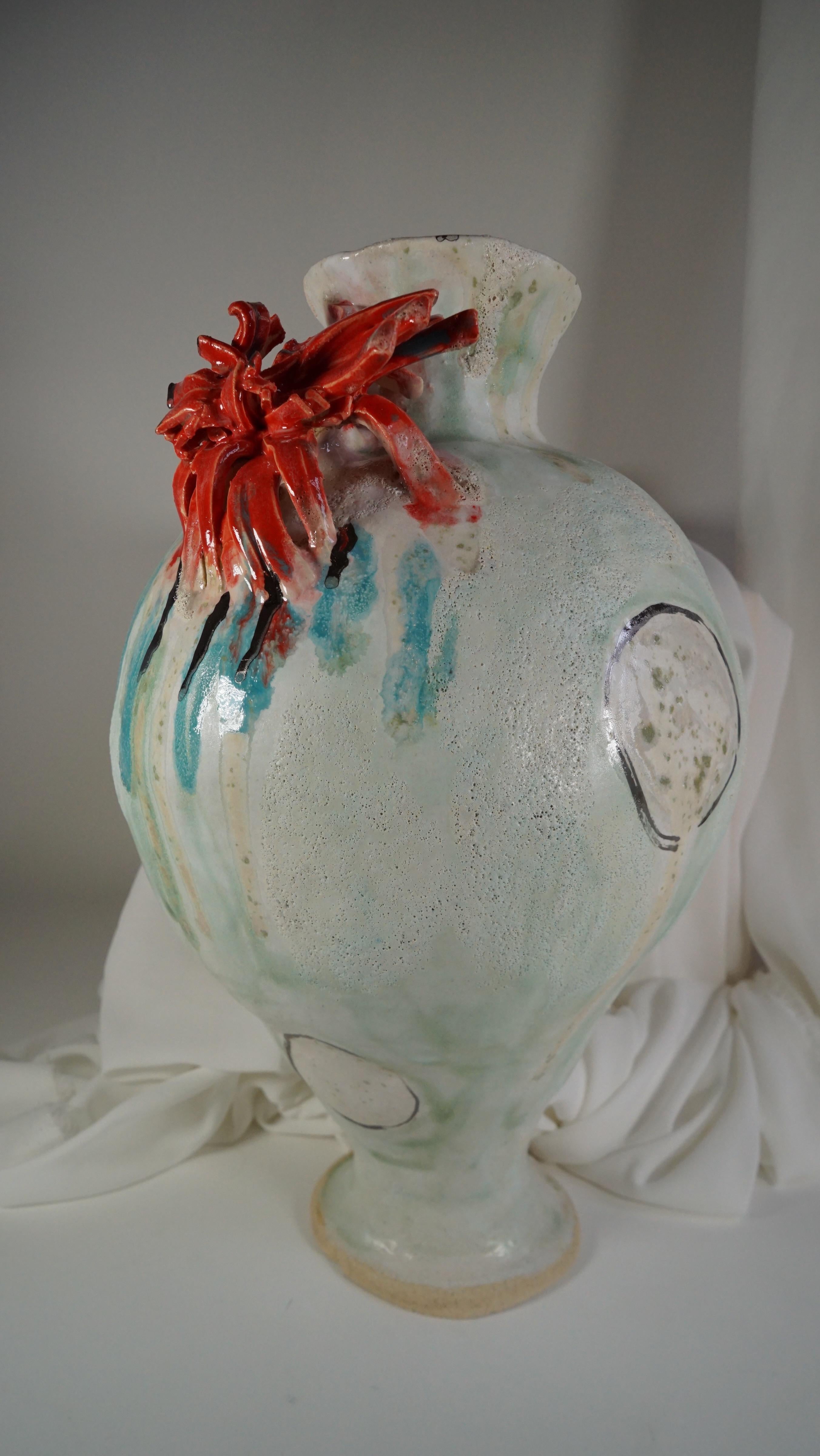 XXI secolo e contemporaneo Vaso bianco, verde e rosso di ispirazione spagnola di Hania Jneid in vendita