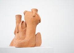 "Sei stato tu a mettere il piede nel mio habitat" Scultura in ceramica di Hvidsten