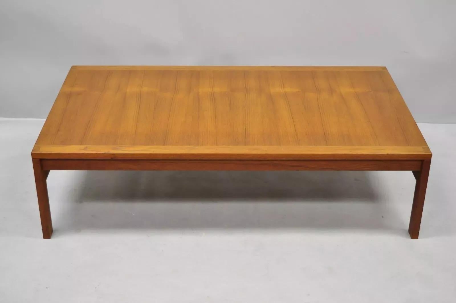 Table basse danoise Ole Gjerlov-Knudsen & Torben Lind Moduline France & Son en vente 3