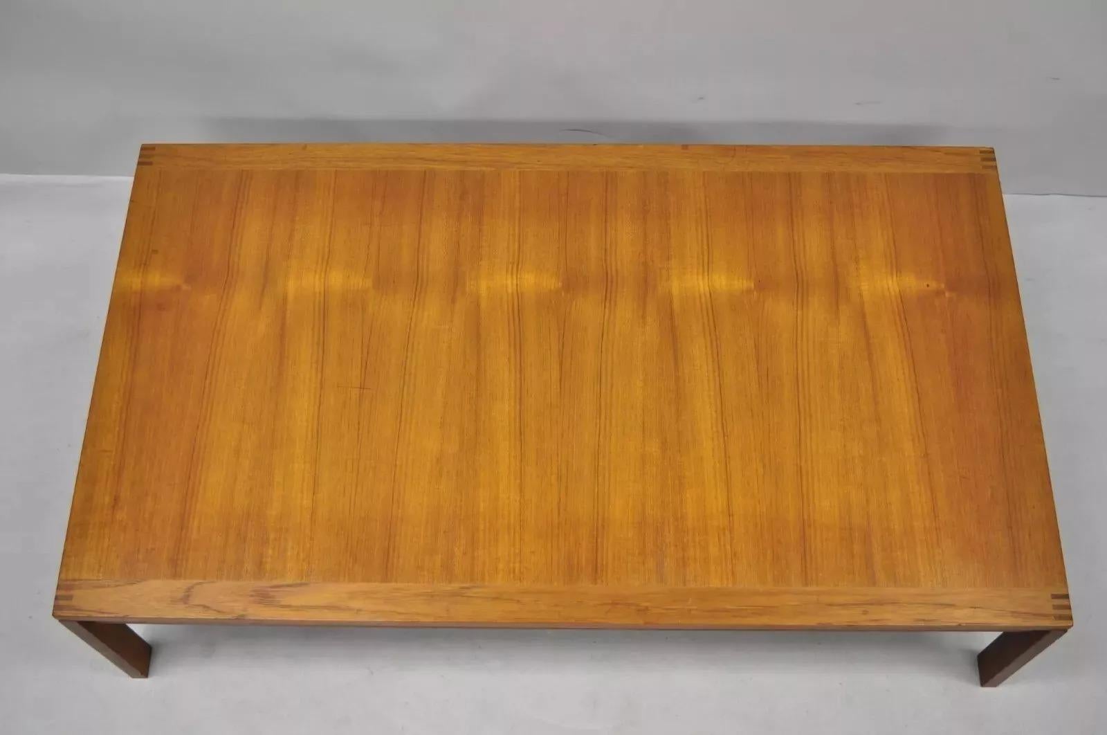 Mid-Century Modern Table basse danoise Ole Gjerlov-Knudsen & Torben Lind Moduline France & Son en vente