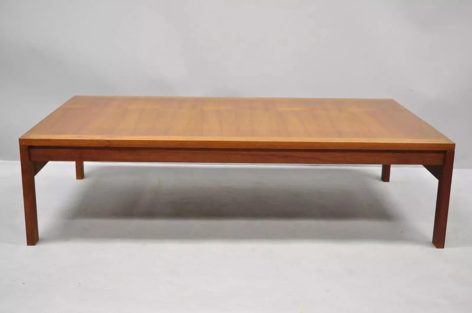 Table basse danoise Ole Gjerlov-Knudsen & Torben Lind Moduline France & Son en vente 1