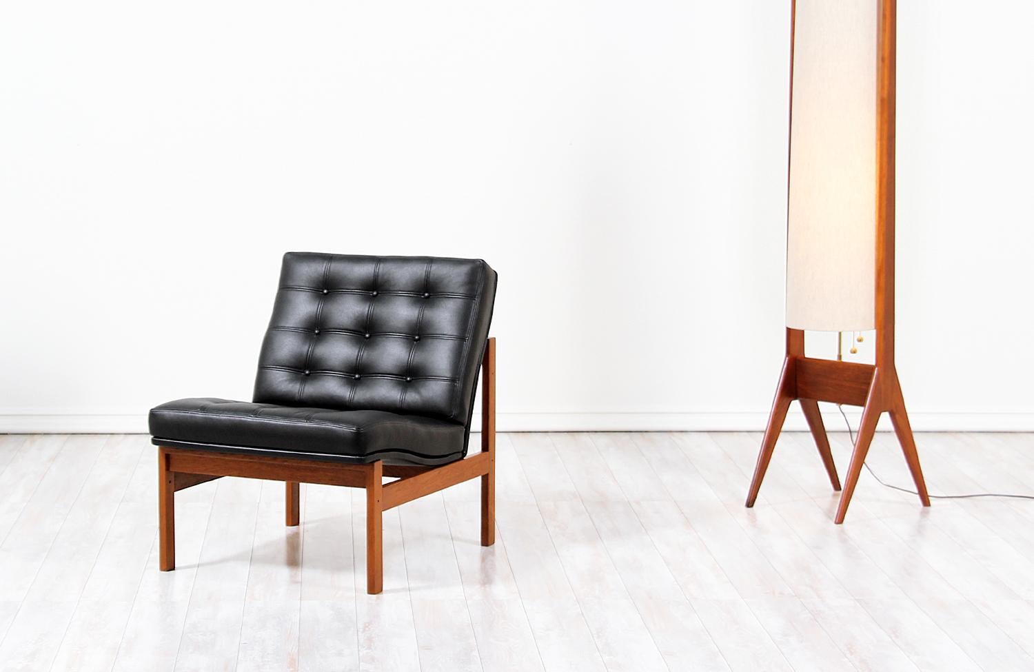 Mid-Century Modern Ole Gjerløv-Knudsen and Torben Lind `Moduline` Leather Lounge Chair for France