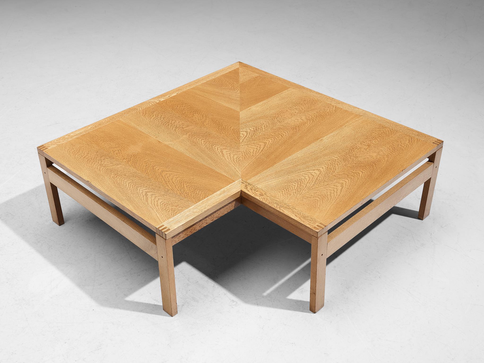 Ole Gjerløv-Knudsen and Torben Lind for France & Søn, corner coffee table or side table, oak, Denmark, 1960s

This corner coffee table is well-constructed in a precise manner implementing straight lines, resulting in an eloquent and simplistic