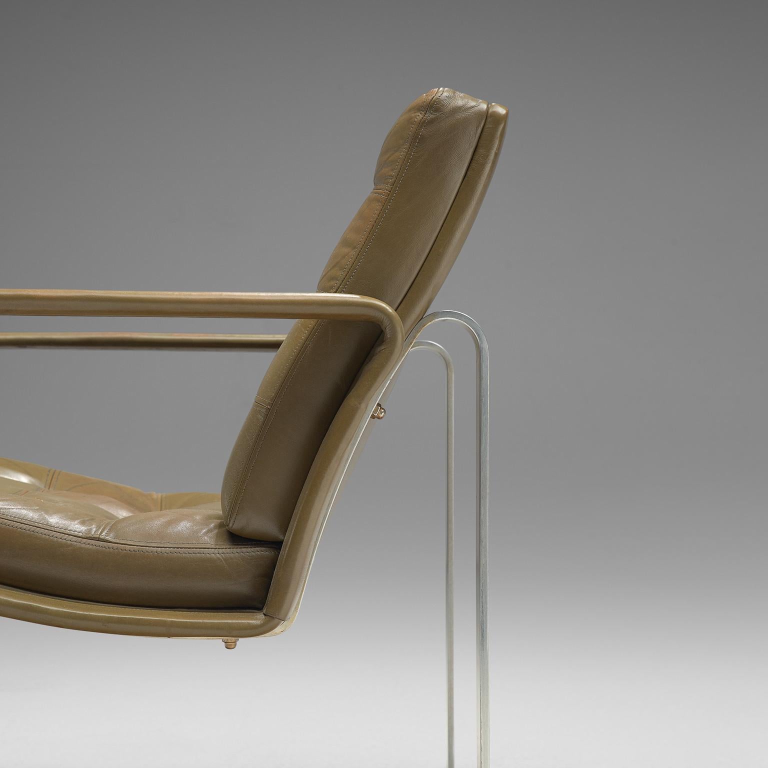 Ole Gjerløv-Knudsen & Torben Lind Lounge Chair in Olive Green Leather Metal In Good Condition In Waalwijk, NL