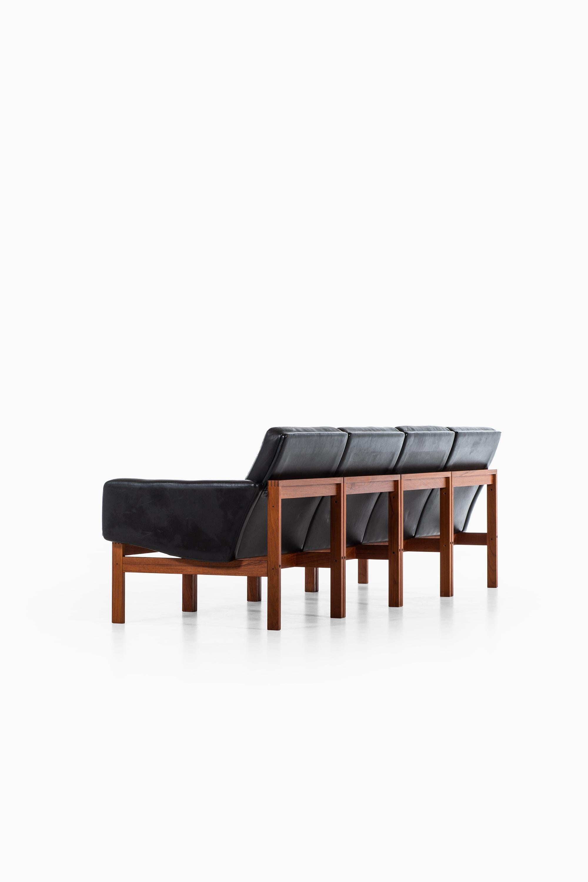 Ole Gjerløv-Knudsen & Torben Lind Moduline Sofa by France & Søn in Denmark 3