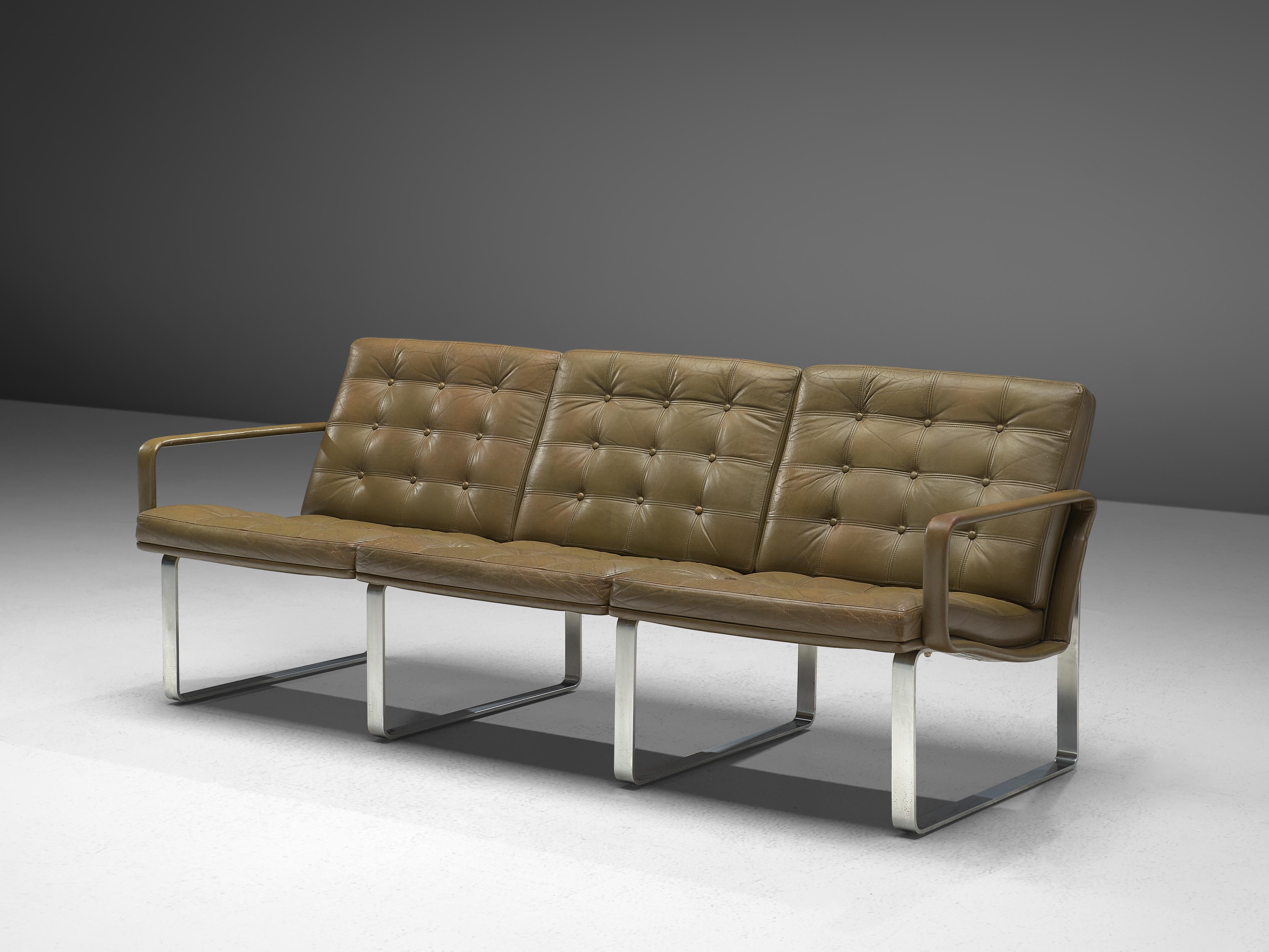 Ole Gjerløv-Knudsen & Torben Lind for France & Søn, three-seat sofa, chromed steel, leather, Denmark, 1962 

Modern and beautiful colored modular sofa, designed by Ole Gjerløv-Knudsen & Torben Lind as part of the Moduline series in 1961. The steel