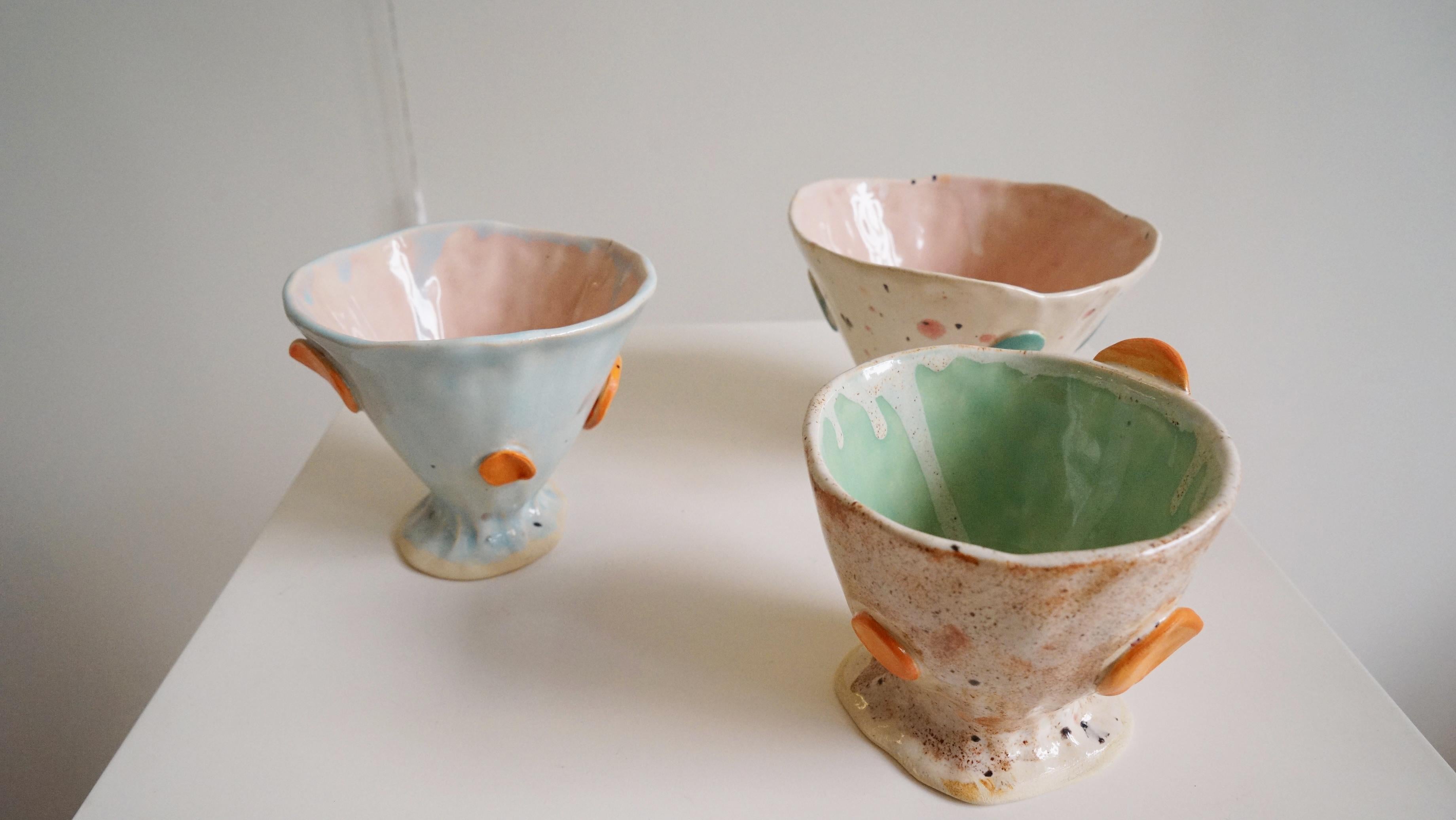 Bols à crème glacée à pois colorés en grès d'inspiration espagnole de Hania Jneid en vente 5