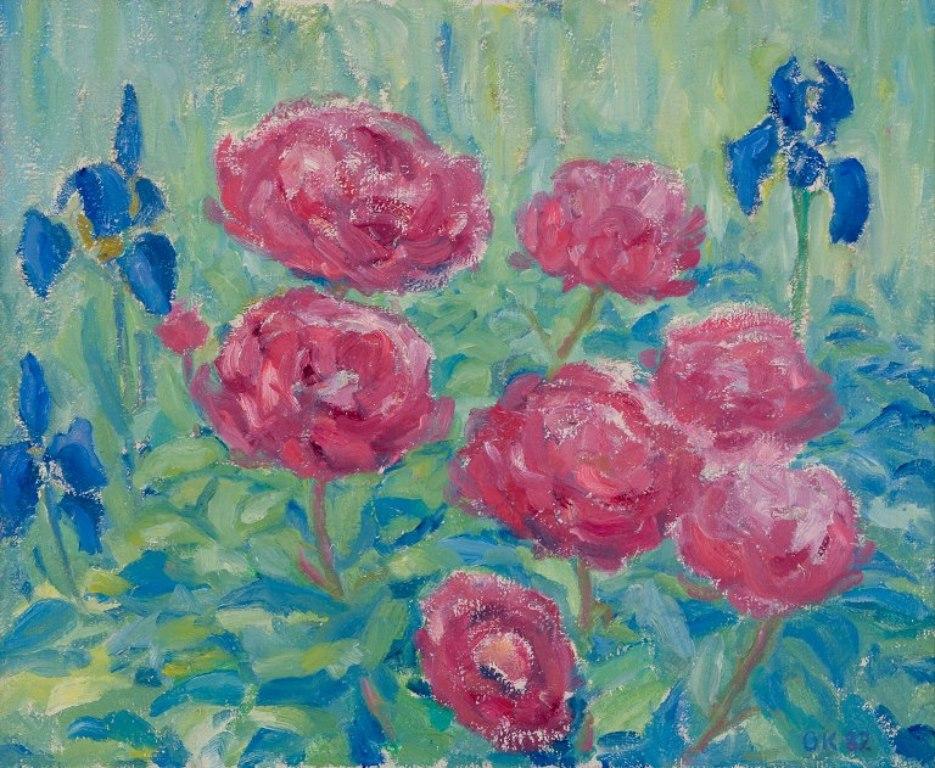 Ole Kielberg (1911-1985), well listed Danish painter.
Oil on canvas. Floral arrangement.
Modernist style.
Signed OK 82 (1982).
In excellent condition.
Dimensions: 64.0 cm x 53.0 cm.
Total dimensions: 78.0 cm x 67.0 cm. 


