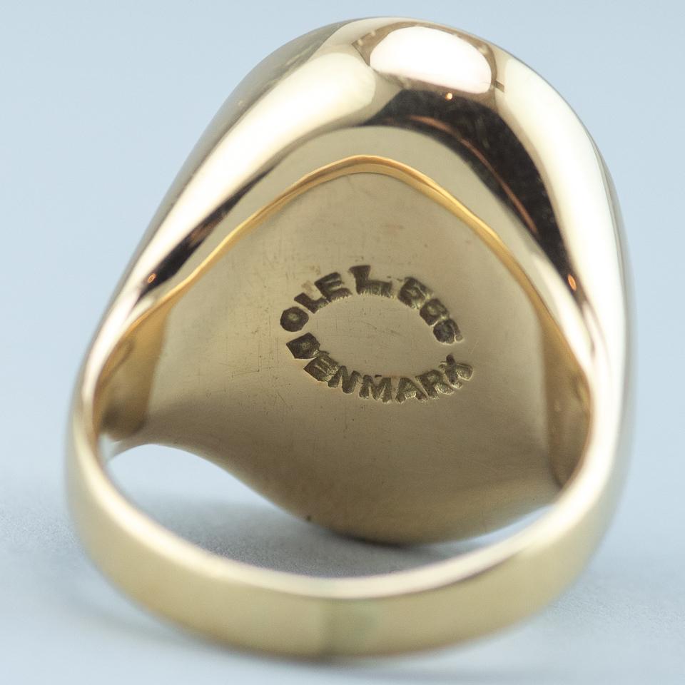 Women's or Men's Ole Lynggaard 14 Karat Gold Ring with an Opal