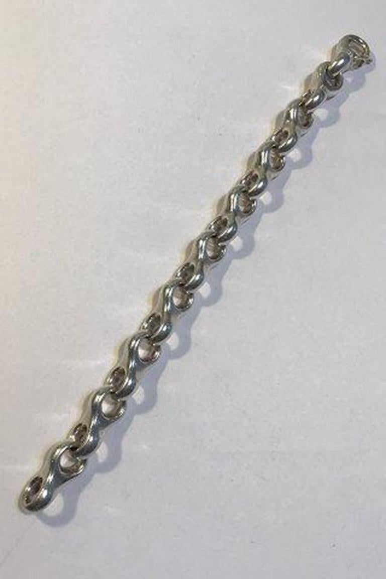 Ole Lynggaard Sterling Silver Bracelet Giga.

Measures 23 cm(9 1/16 in) Weight 131. gr / 4.63 oz.