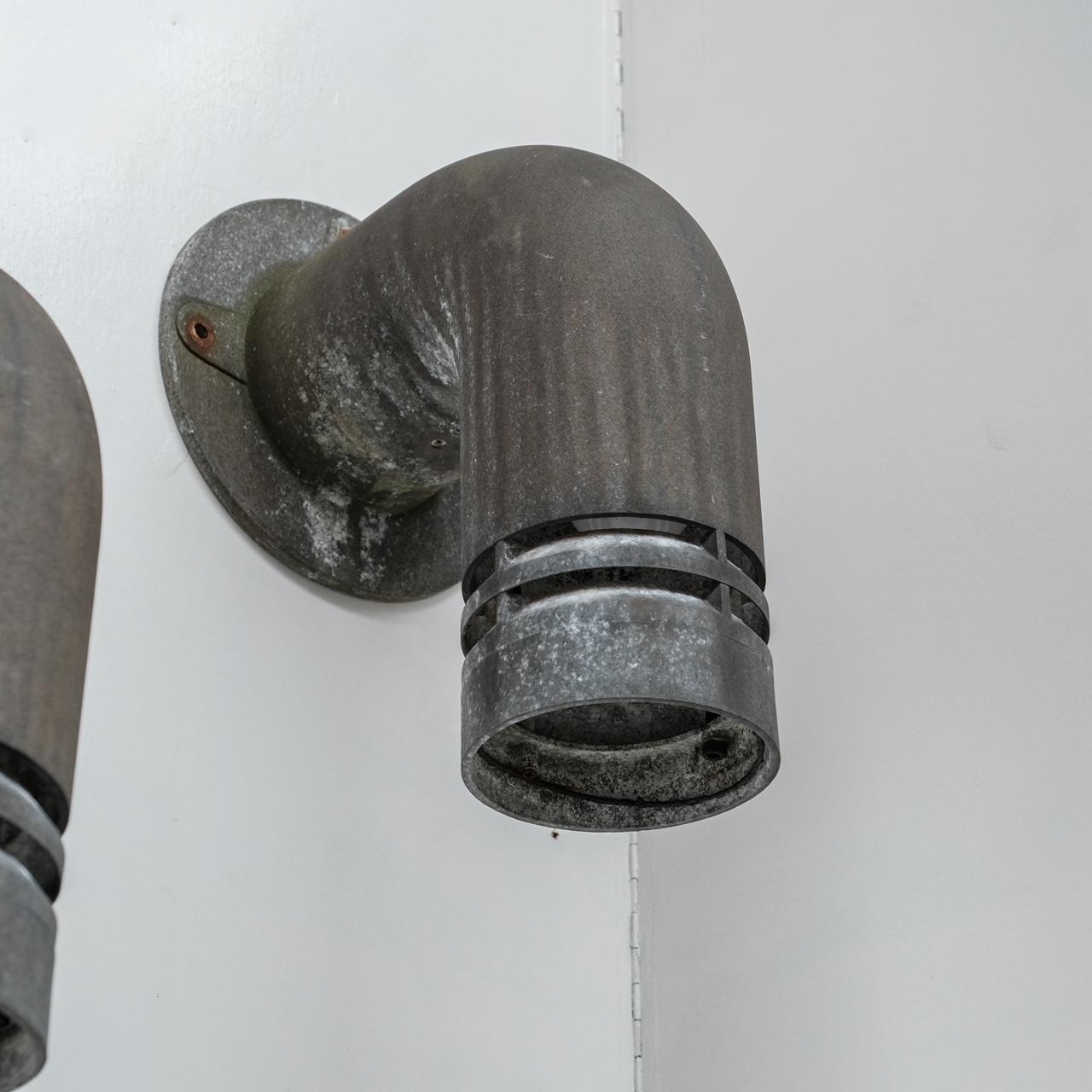 Coppia di applique in metallo galvanizzato 'Pipeline' di Ole Pless Jørgensen in vendita 2