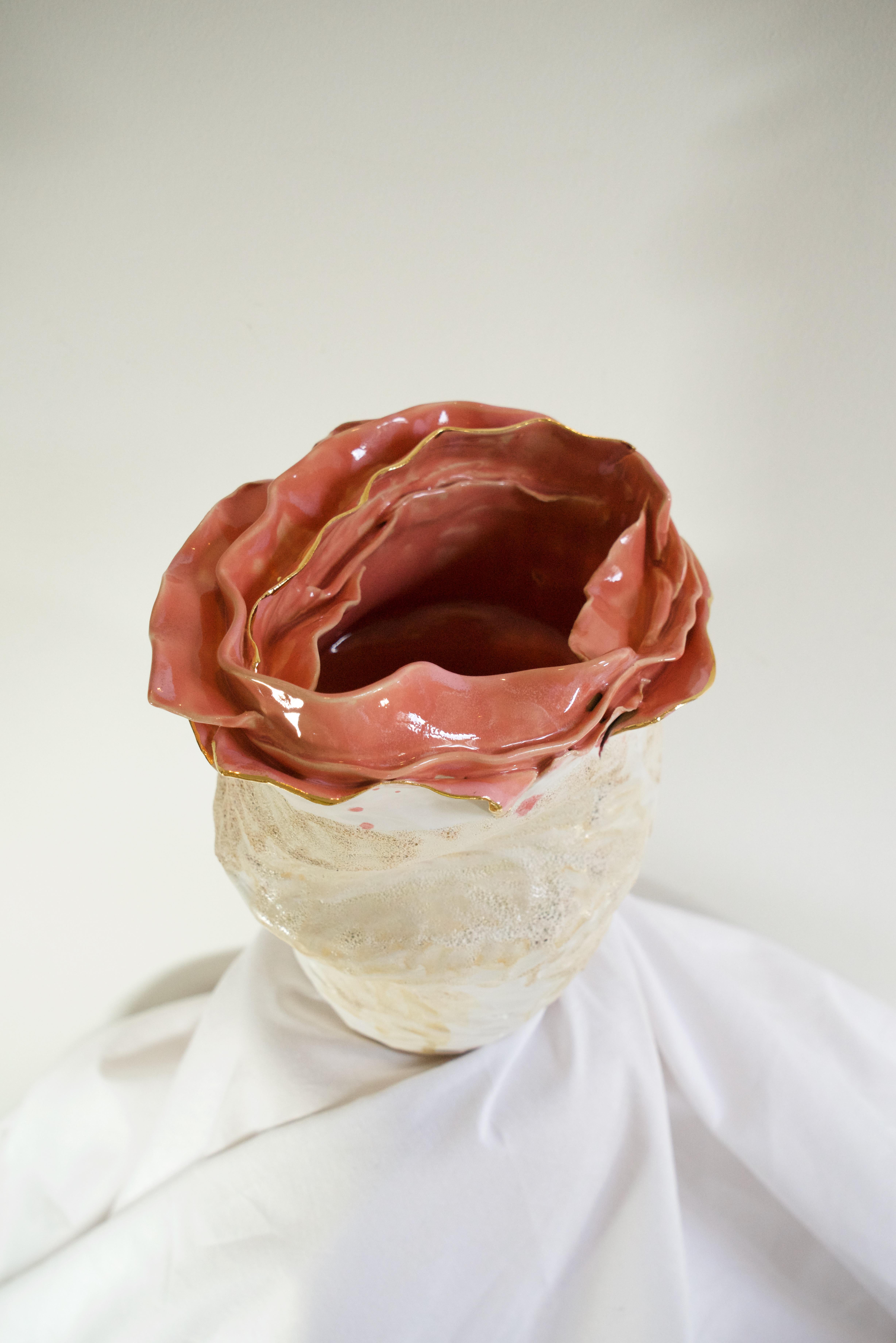 Olé Vase Nr. 11 von Künstlerin - Designerin Hania Jneid im Zustand „Neu“ im Angebot in BARCELONA, ES