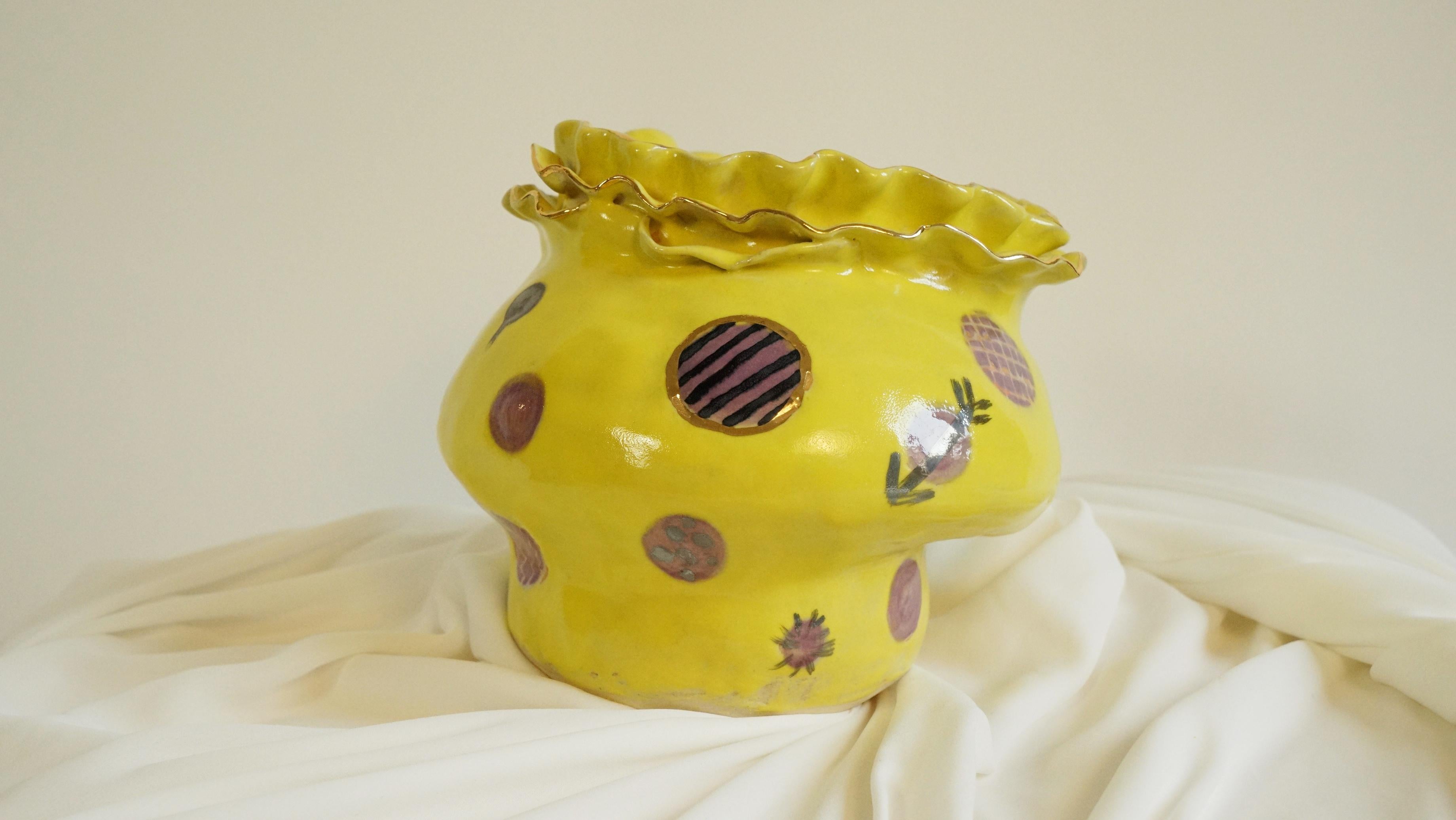 OLÉ Vase # 14 von der Künstlerin und Designerin Hania Jneid (Handgeschnitzt) im Angebot