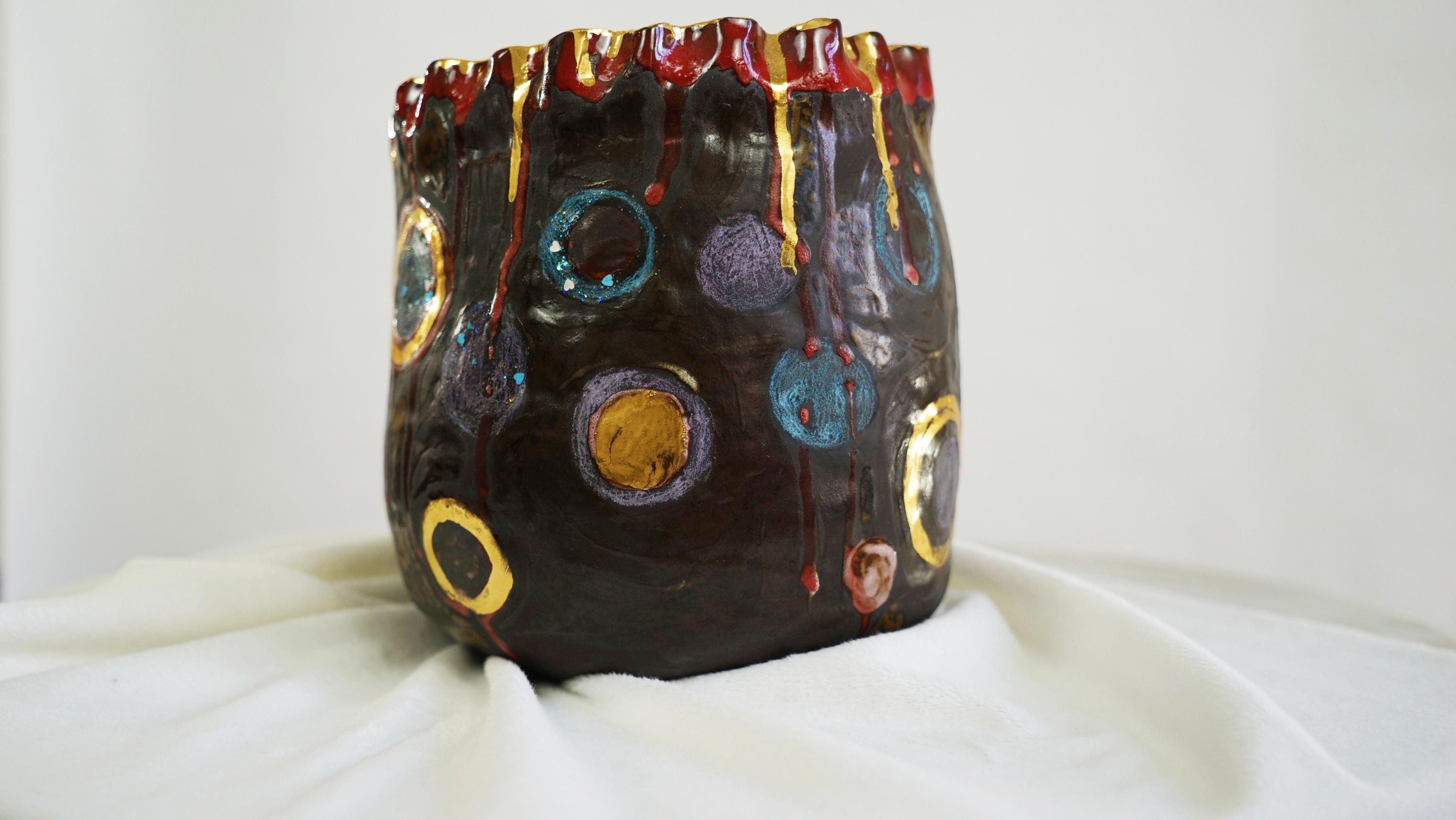 OLÉ Vase Nr. 4 von Künstlerin - Designerin Hania Jneid im Angebot 4