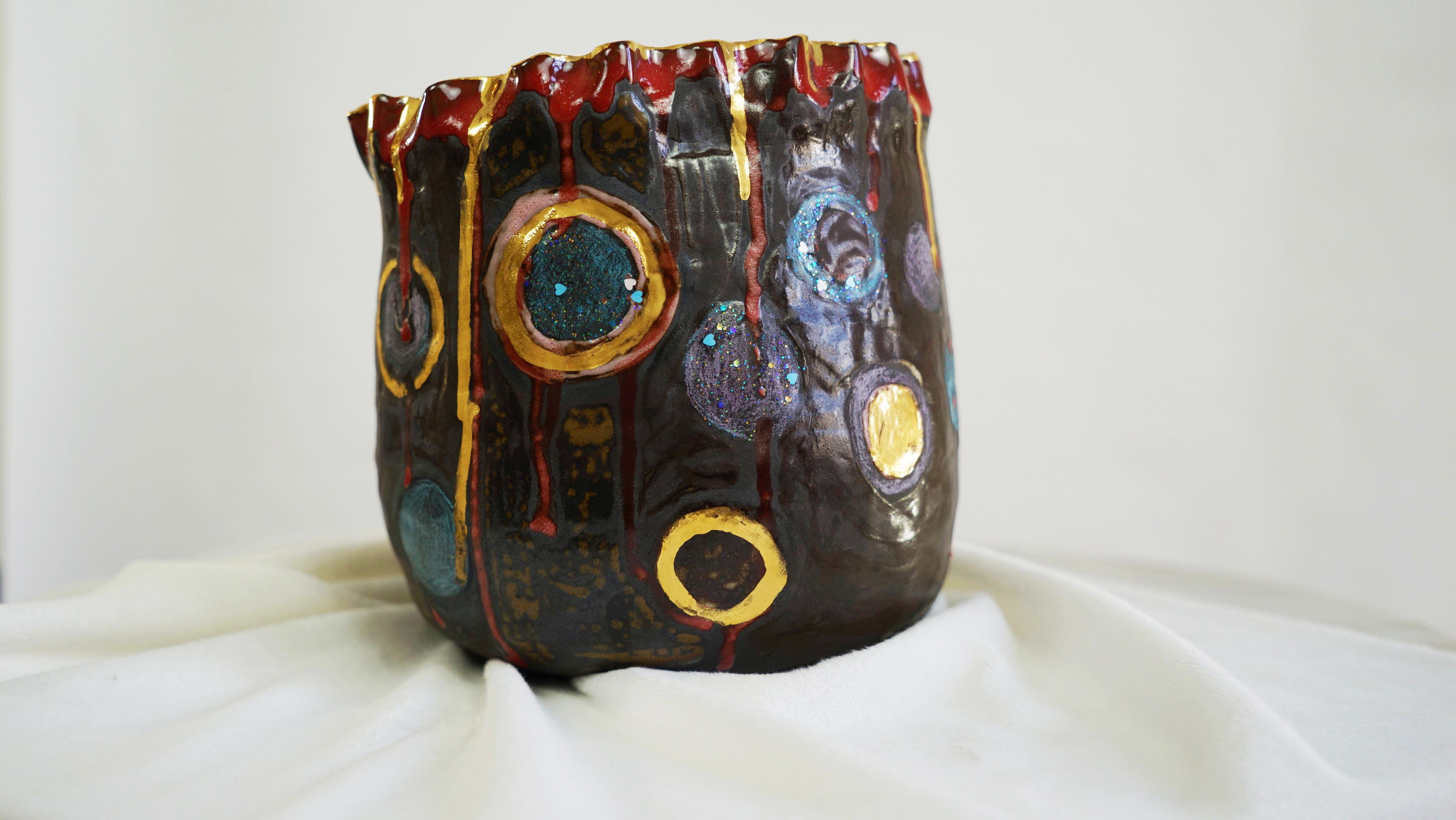 OLÉ Vase Nr. 4 von Künstlerin - Designerin Hania Jneid im Angebot 3