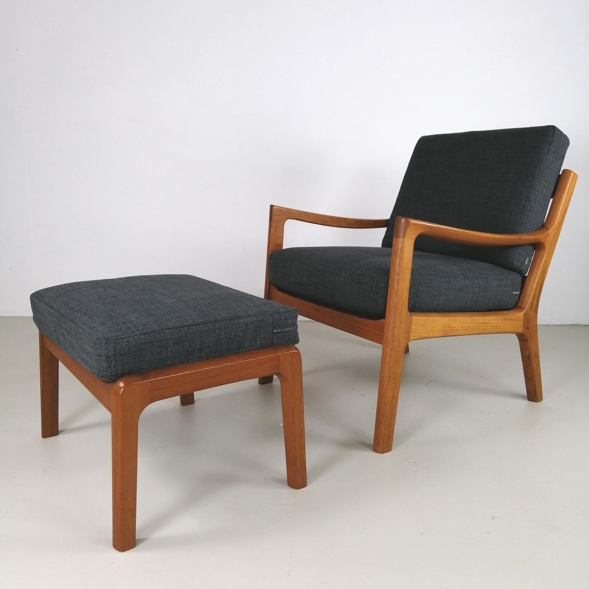 Wool Ole Wanscher 1960s Teak Lounge Chair with Matching Ottoman, Grey Upholstery