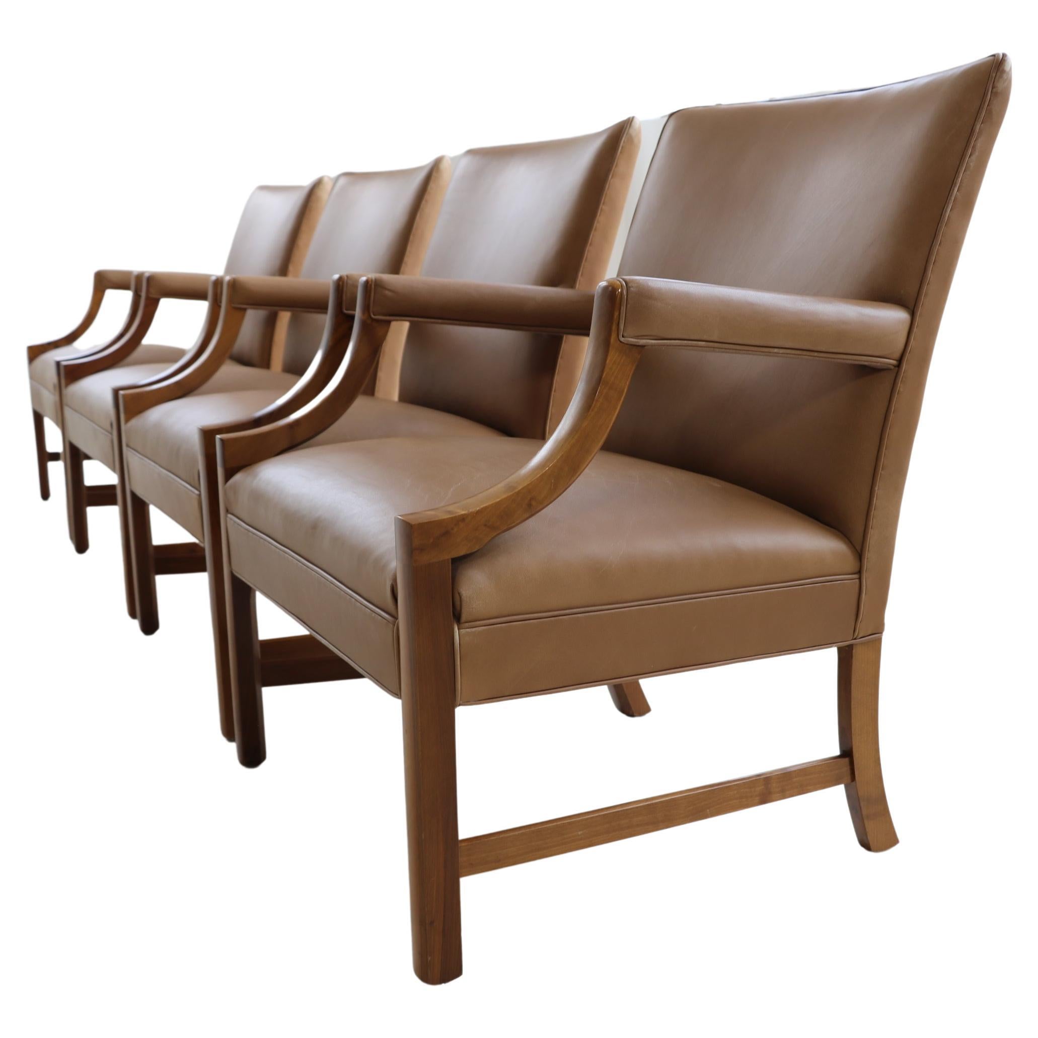Quatre fauteuils Ole Wanscher produits par A.J. Iversen années 1950 en vente