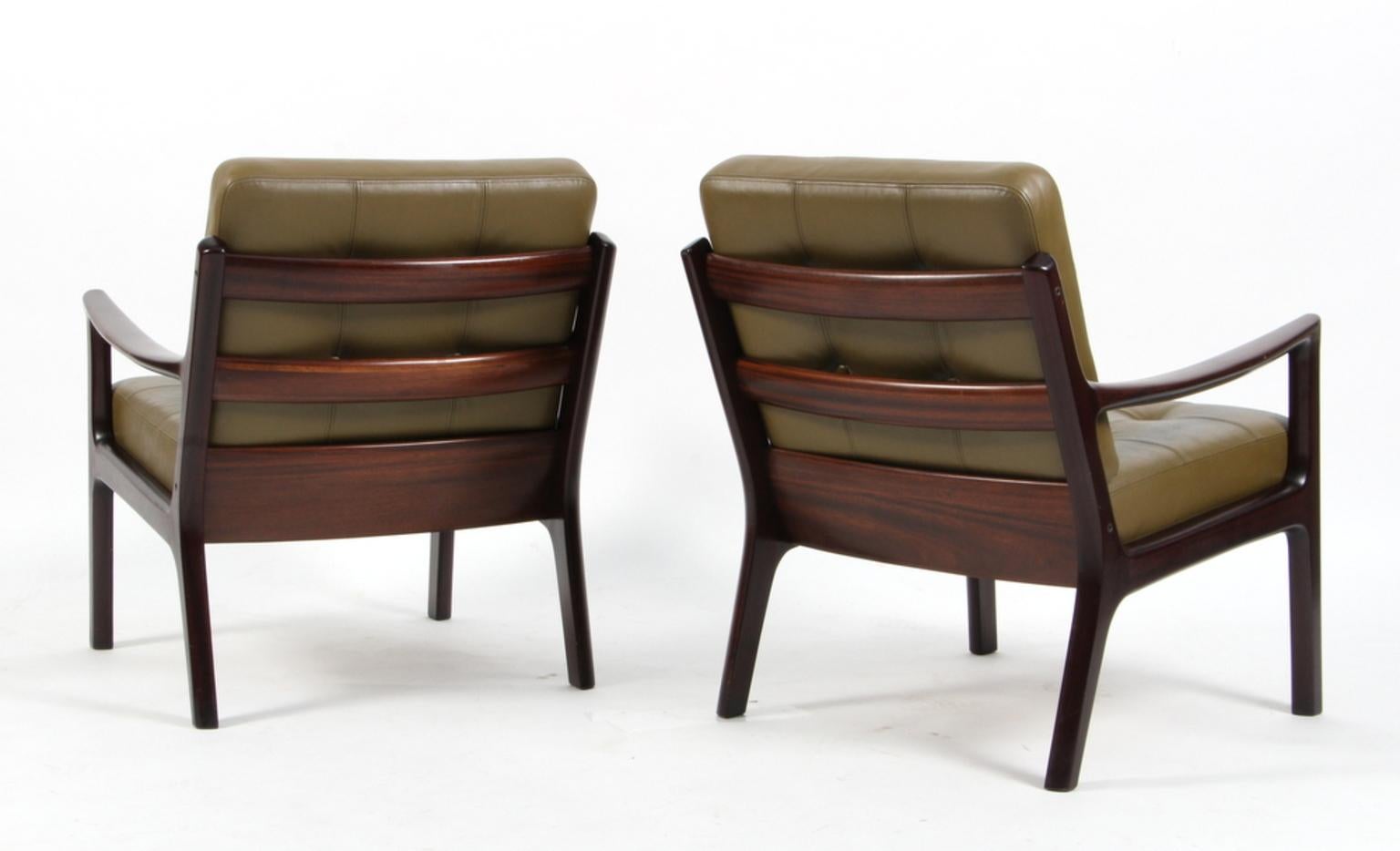 Ole Wanscher a Pair of Lounge Chairs, Model Senator, Mahogany, and Green Leather In Fair Condition In Esbjerg, DK