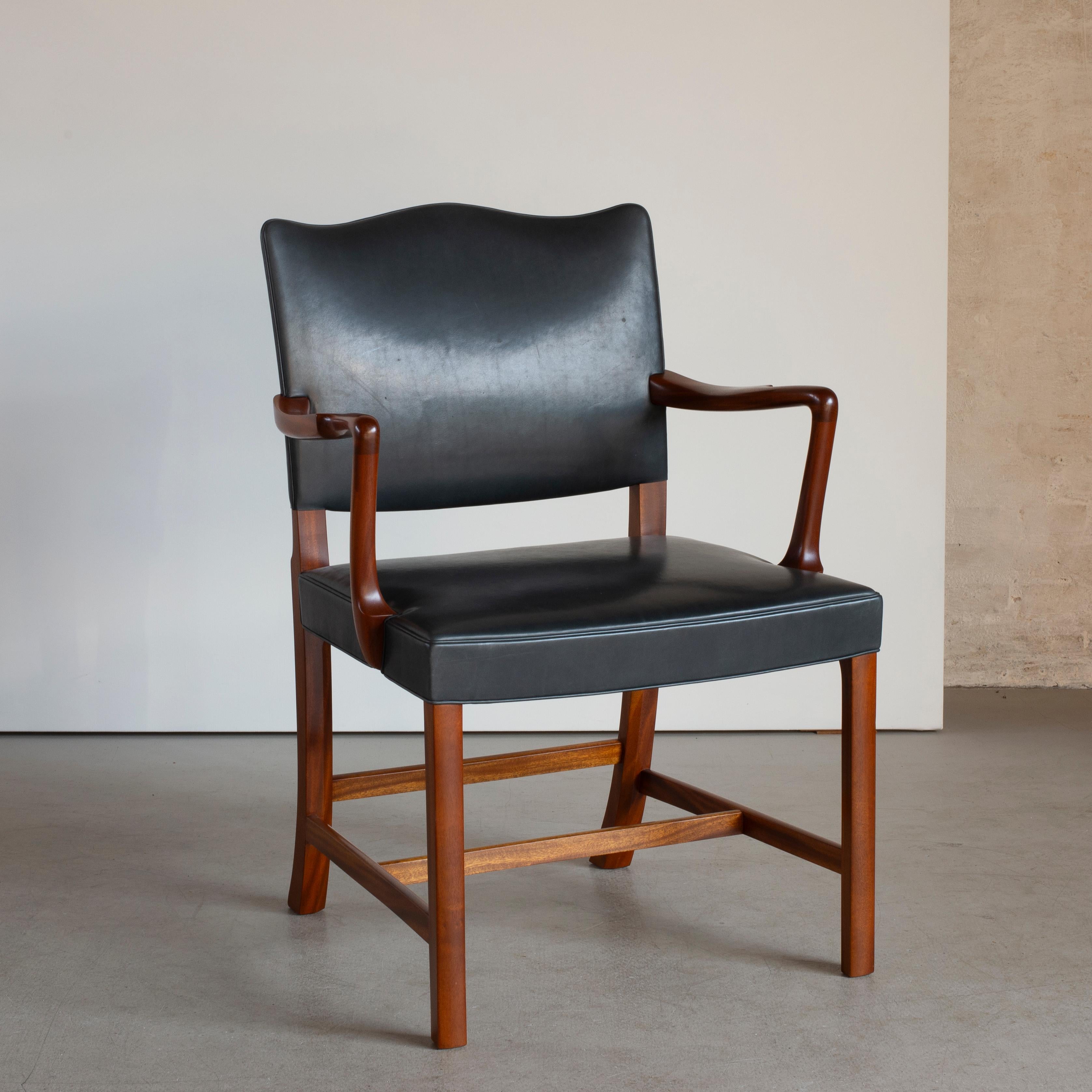 Scandinave moderne Ole Wanscher Armchair for A. J. Iversen en vente
