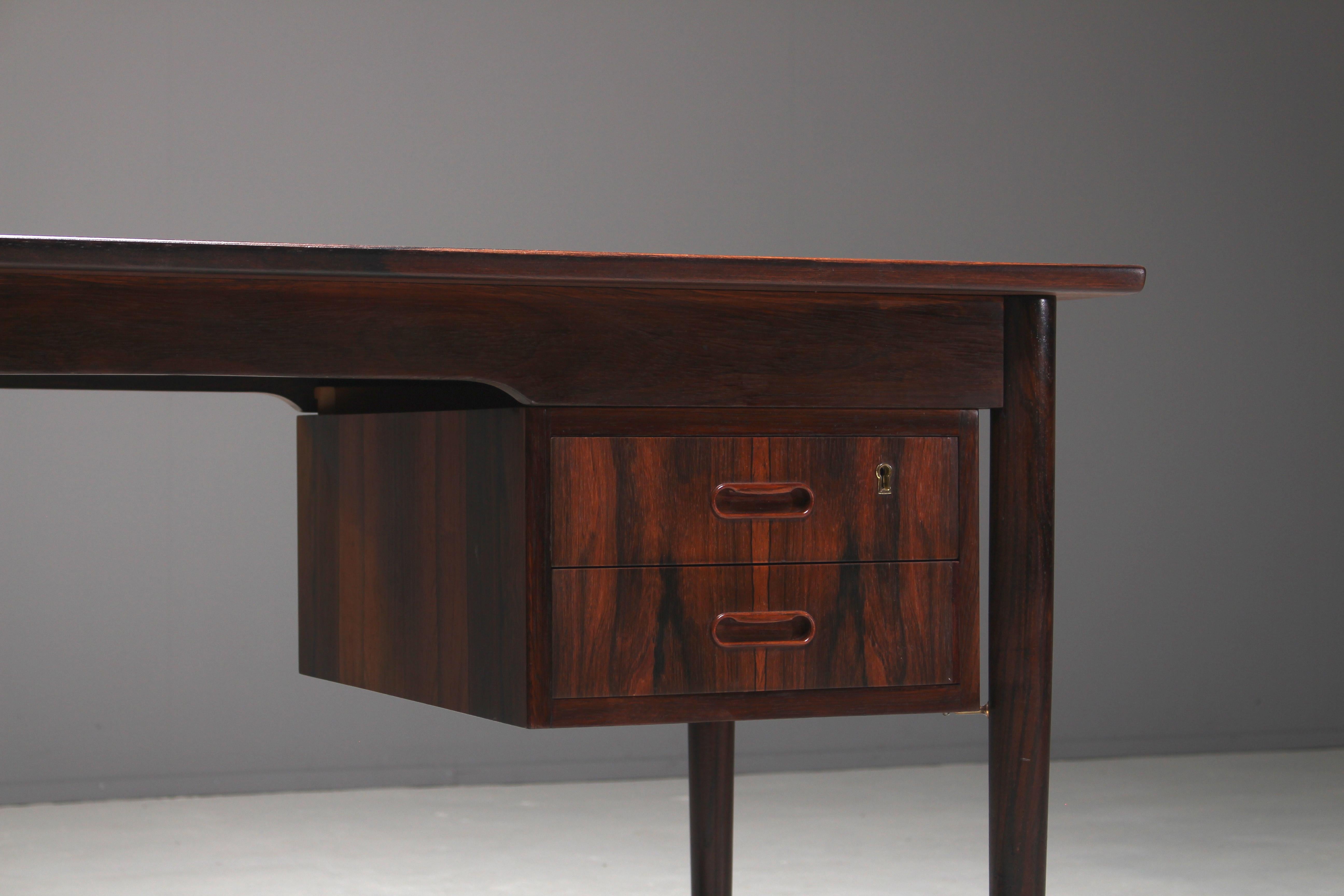 Mid-Century Modern Ole Wanscher Attributed Rosewood and Brass Writing Desk, Denmark, 1960s For Sale
