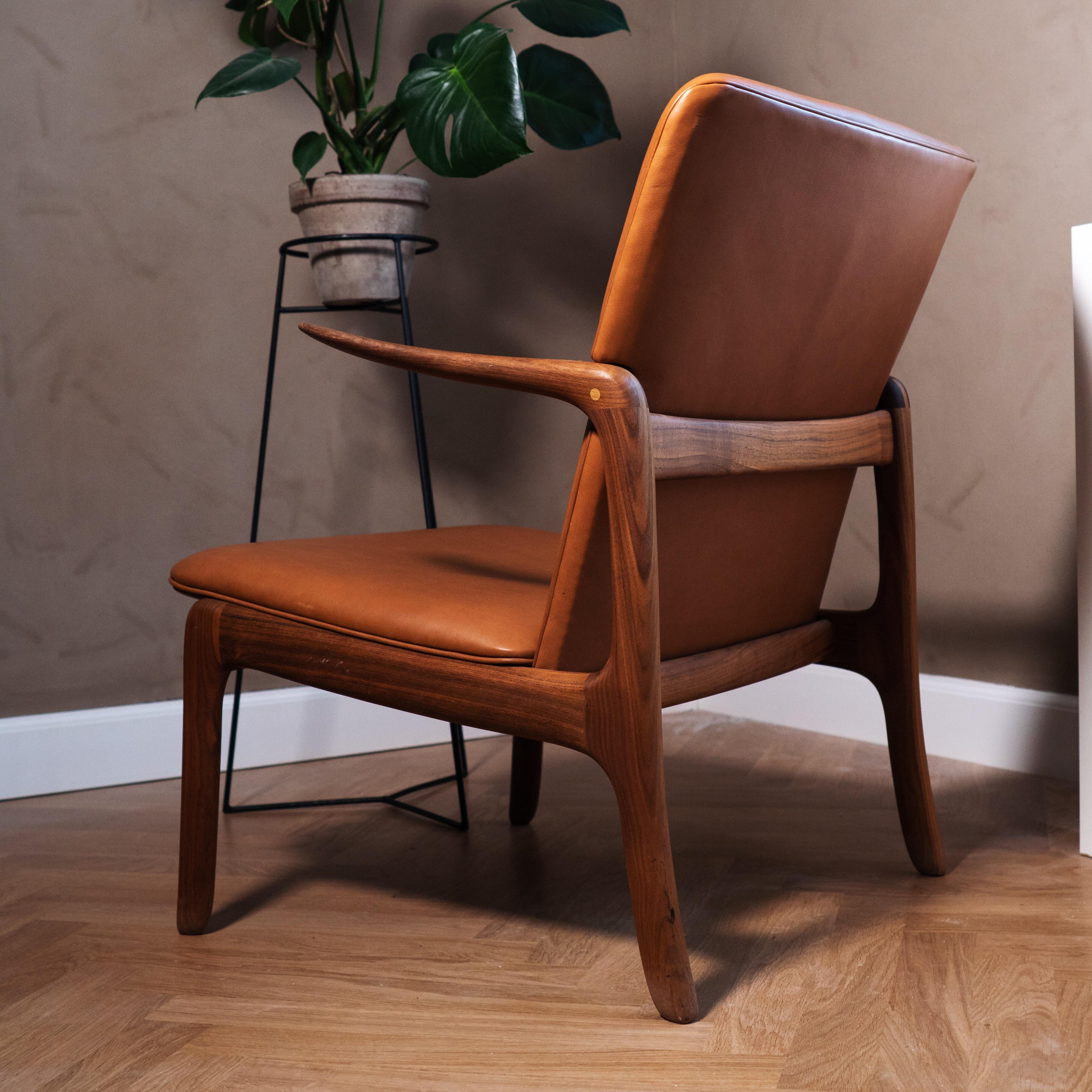 Danish Ole Wanscher Beak 124 Chair
