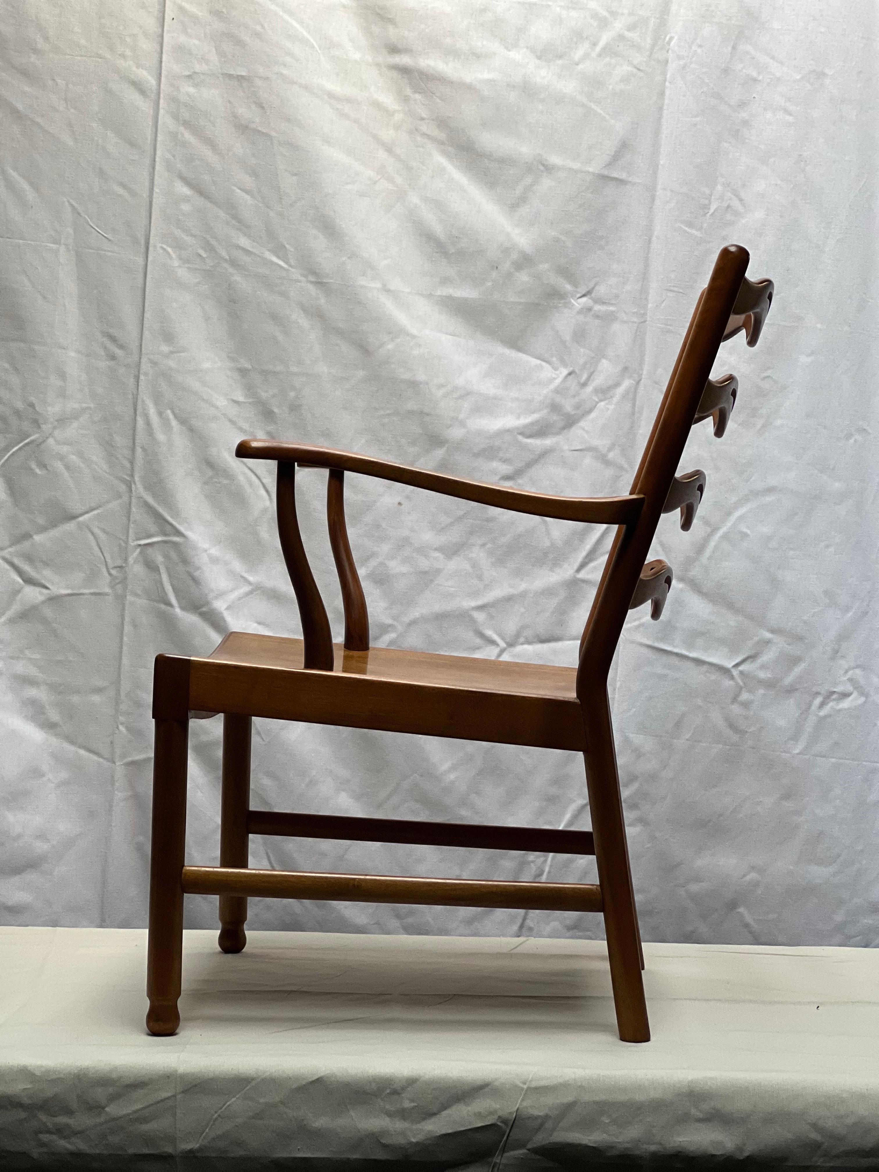 Danish Ole Wanscher chair for Fritz Hansen 1940's Mahogany. Decorative and comfortable  For Sale