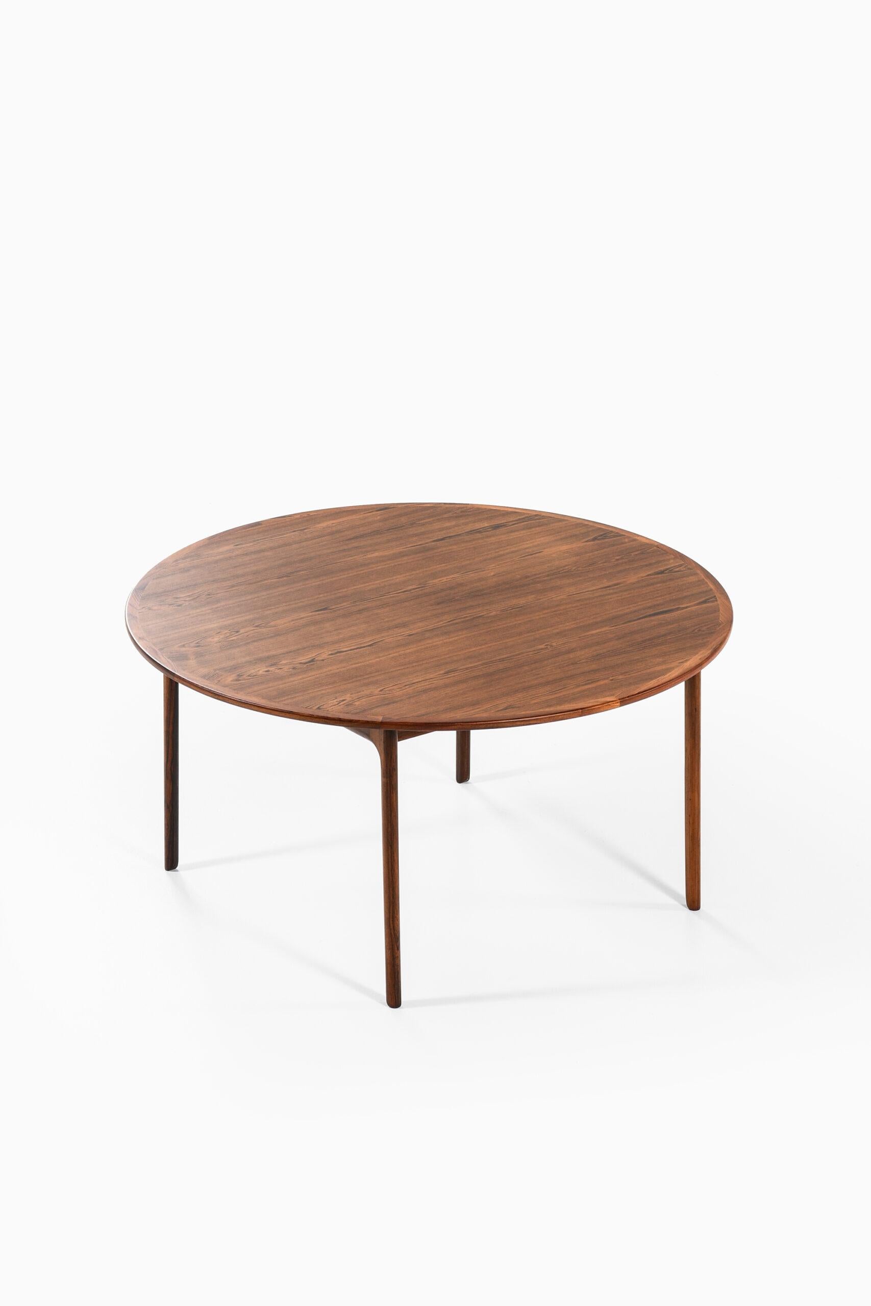 Ole Wanscher Coffee Table Produced by P. Jeppesens Møbelfabrik in Denmark For Sale 1