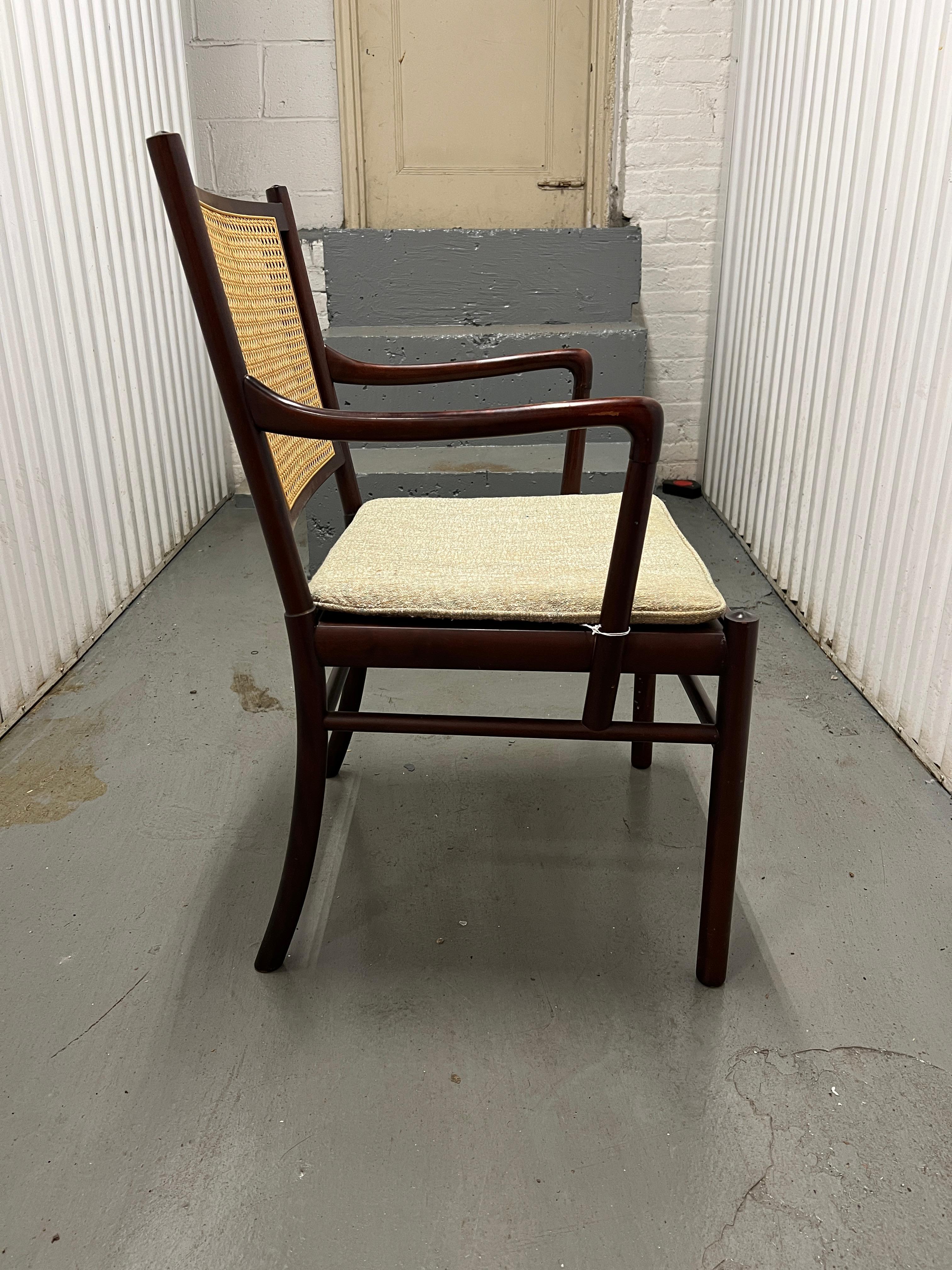 Silla Colonial Ole Wanscher Model No. PJ-301 Danés