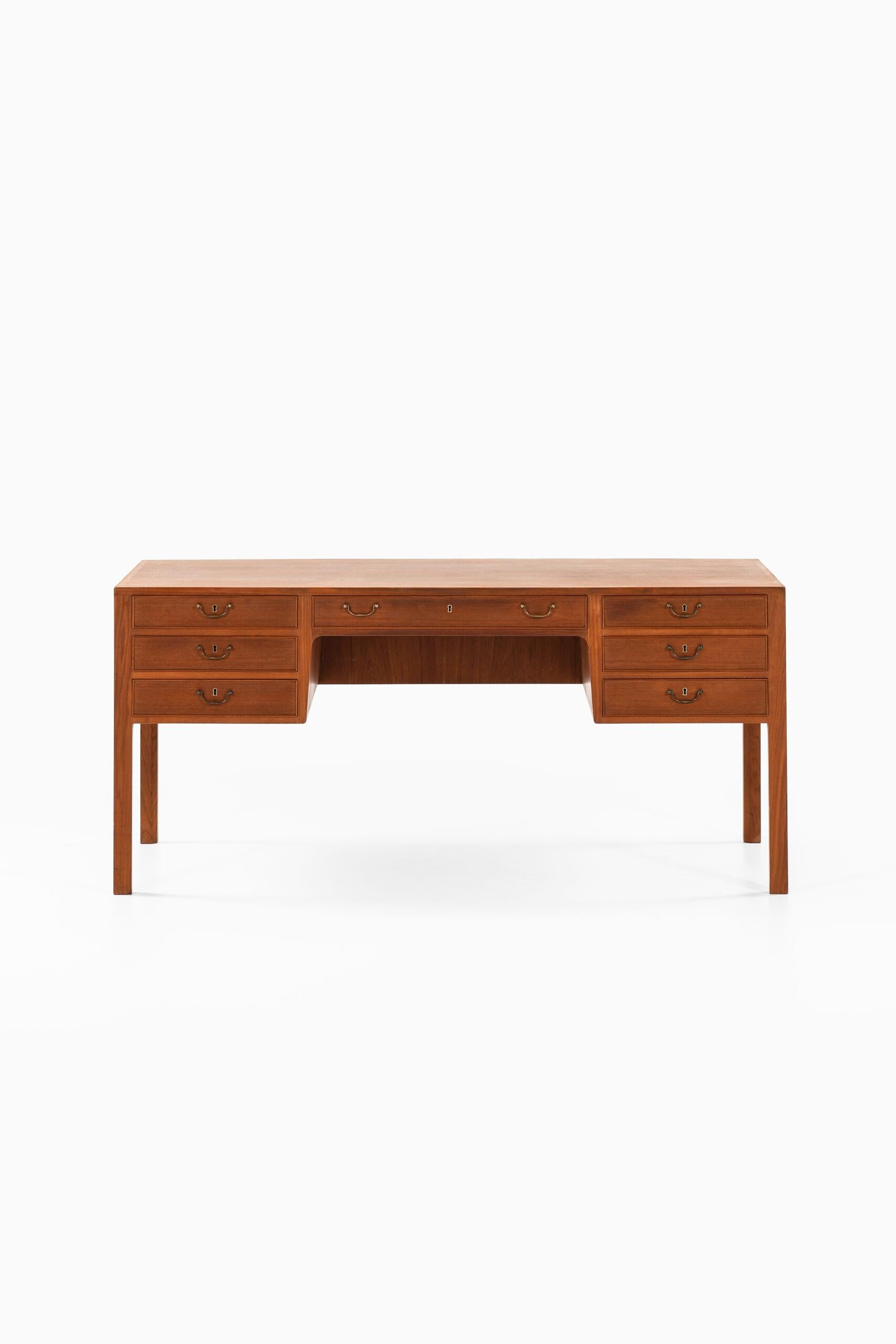 Ole Wanscher Desk Produced by Cabinetmaker A.J. Iversen in Denmark 4