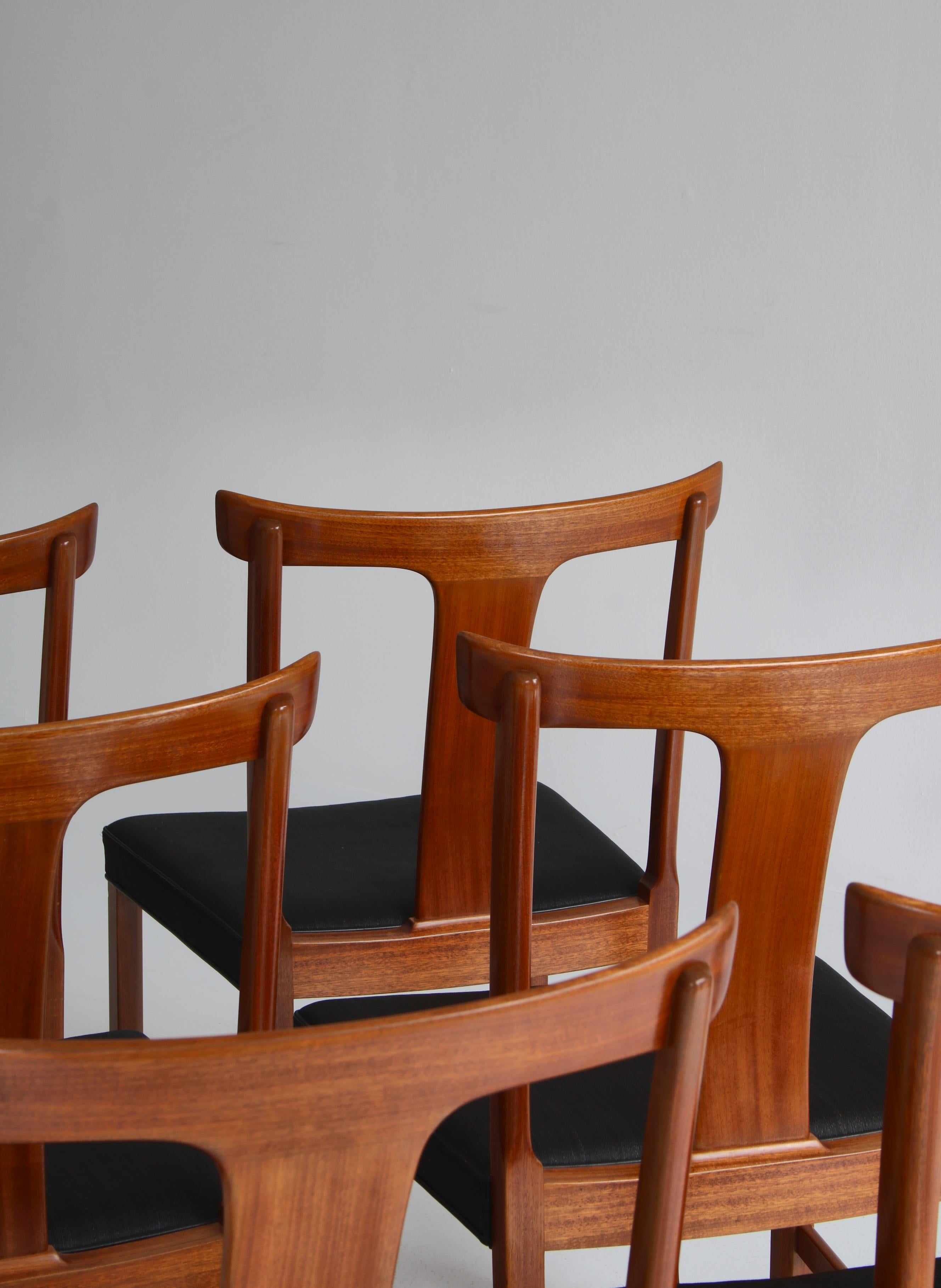 Ole Wanscher Dining Chairs in Mahogany and Horsehair Made by A.J. Iversen, 1960s For Sale 7