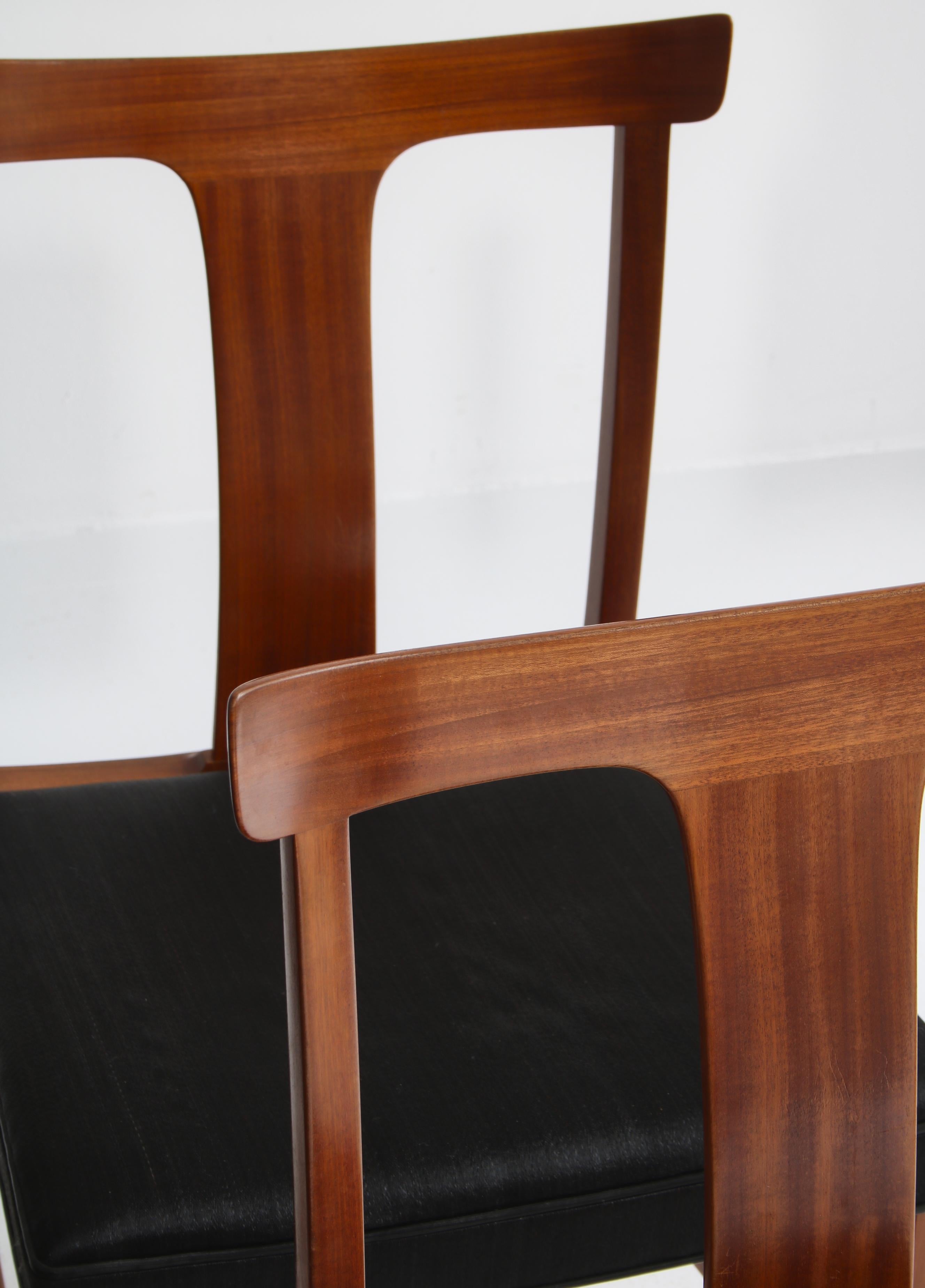 Scandinavian Modern Ole Wanscher Dining Chairs in Mahogany and Horsehair Made by A.J. Iversen, 1960s For Sale