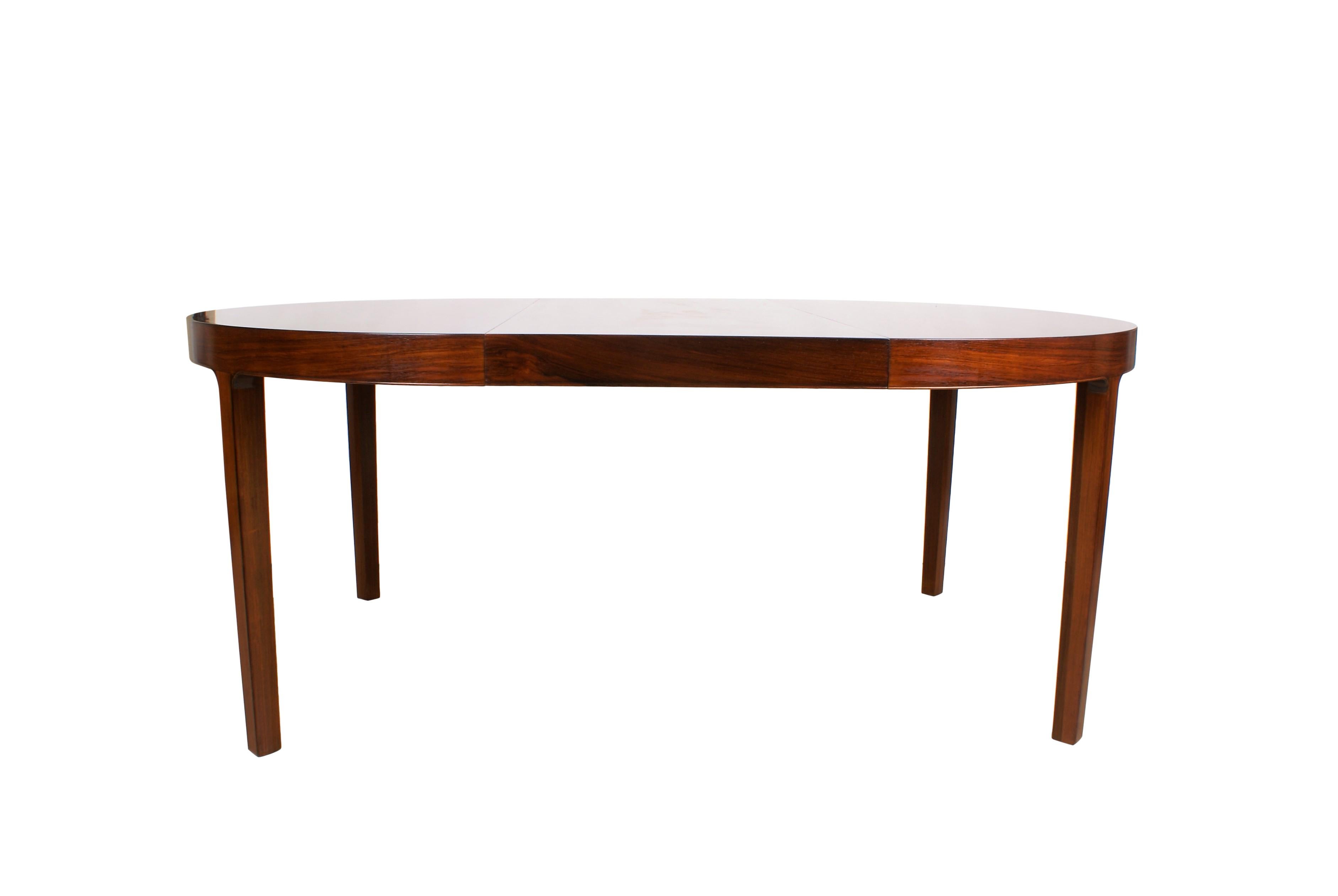 Ole Wanscher Dining Table in Rosewood by Cabinetmaker A.J. Iversen, 1942 5