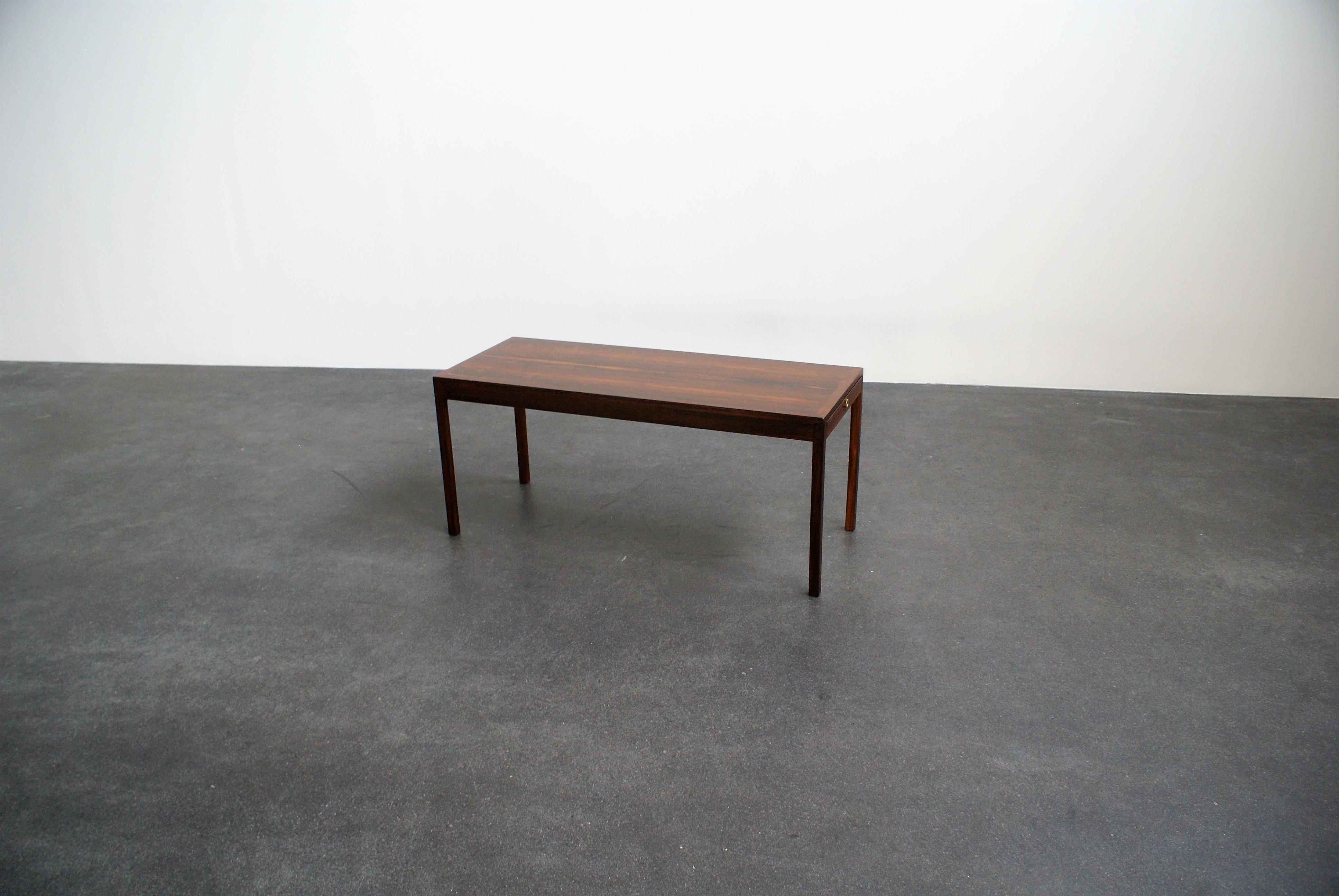 Danish Ole Wanscher Extendable Low Table in Brazilian Rosewood for A. J. Iversen, 1950s For Sale