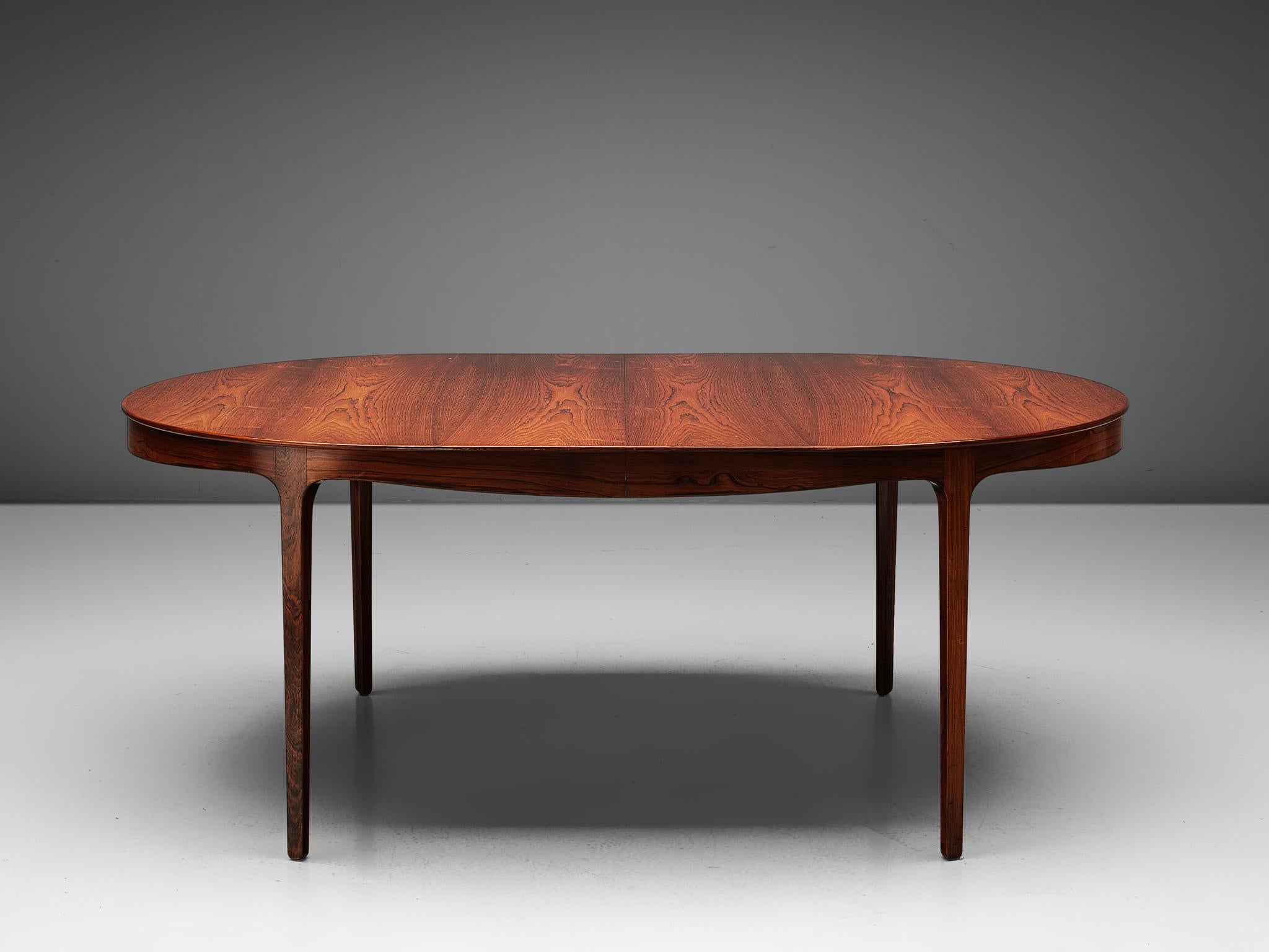 Ole Wanscher Extendable Oval Dining Table in Rosewood In Good Condition In Waalwijk, NL