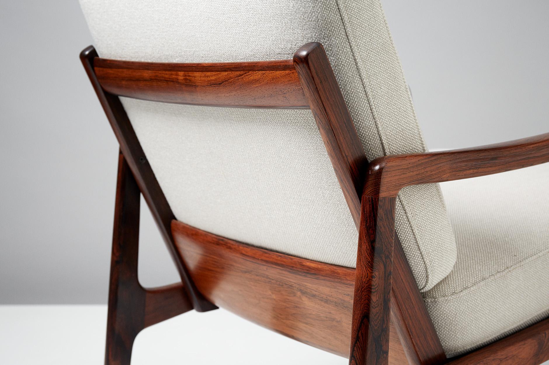 Mid-20th Century Ole Wanscher FD-120 Rosewood Rocking Chair, circa 1960