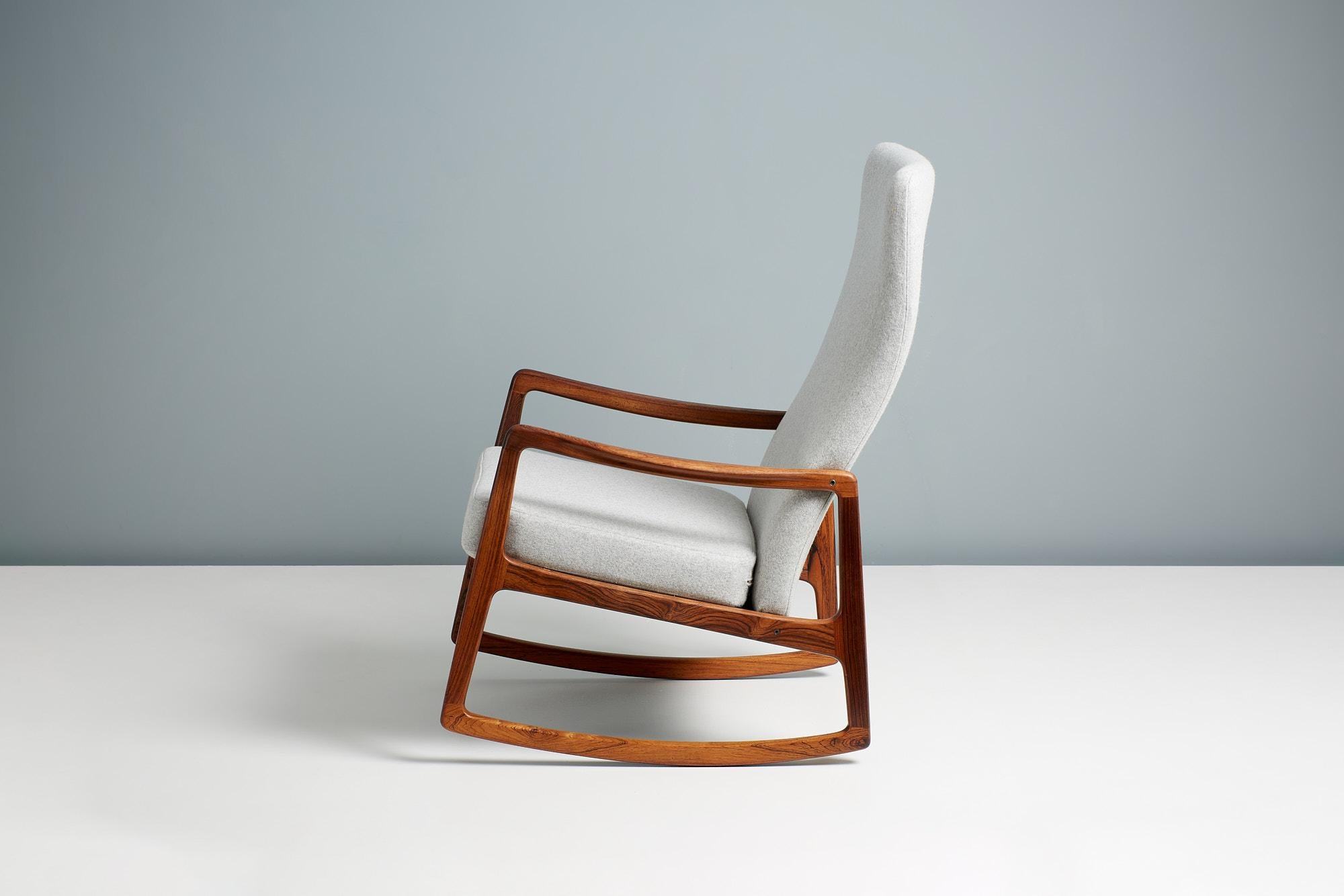 Danish Ole Wanscher FD-160 Rosewood Rocking Chair, circa 1960