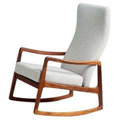 Fauteuil à bascule en bois de rose FD-160 d'Ole Wanscher, vers 1960