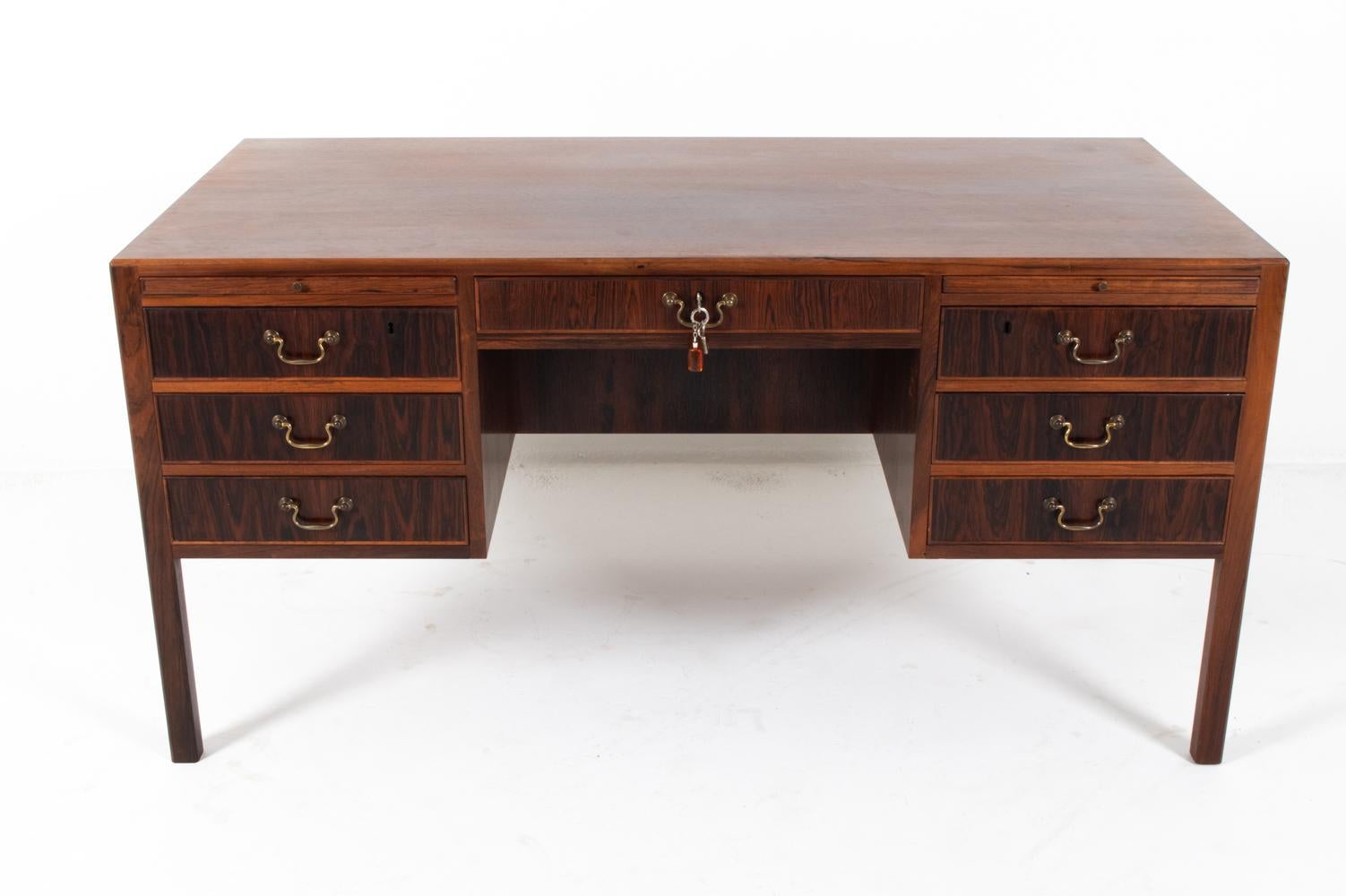 Mid-Century moderno Scrivania in palissandro Ole Wanscher per AJ Iversen, C.C. anni '50 in vendita