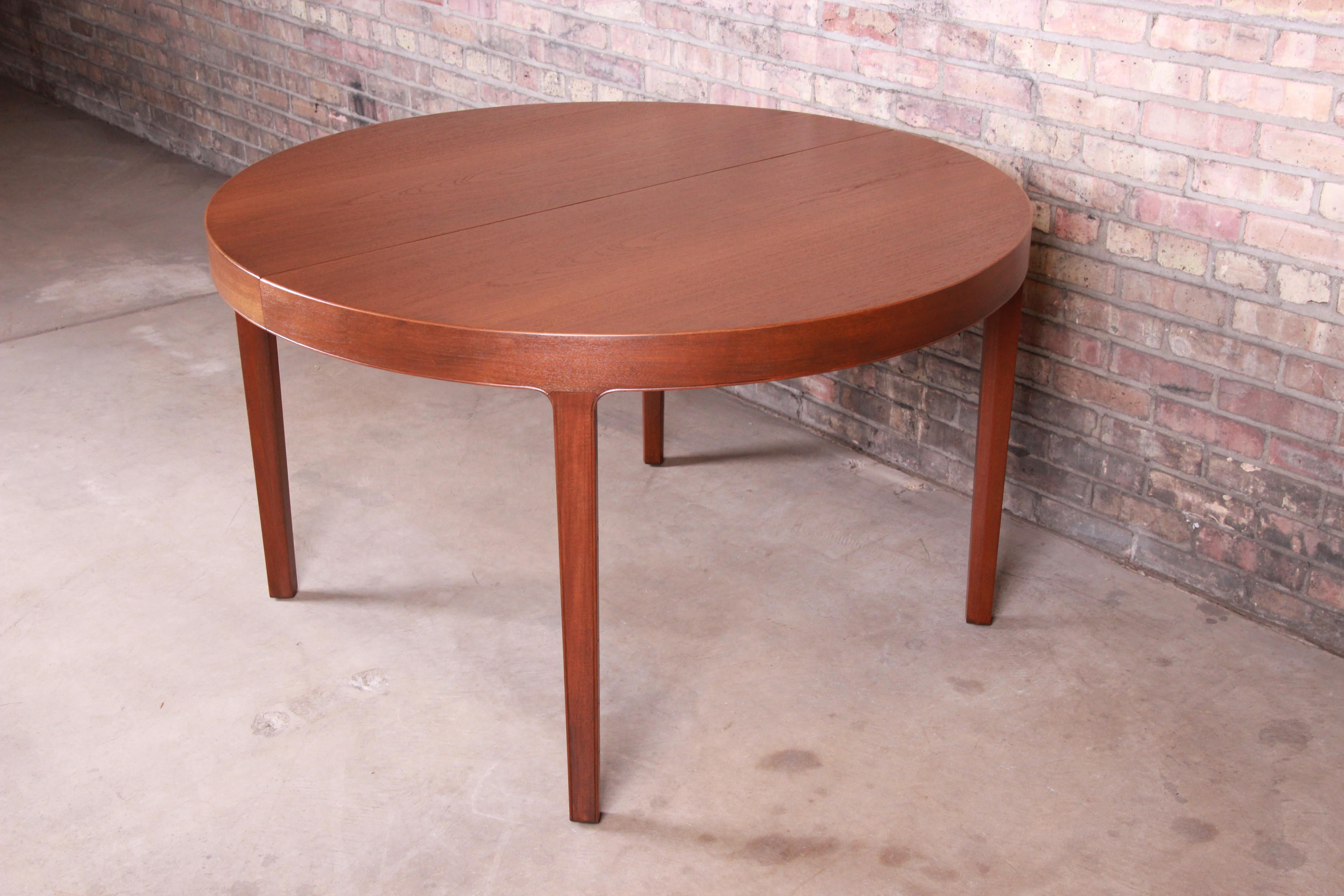 Ole Wanscher for Illums Bolighus Danish Modern Teak Extension Dining Table 6