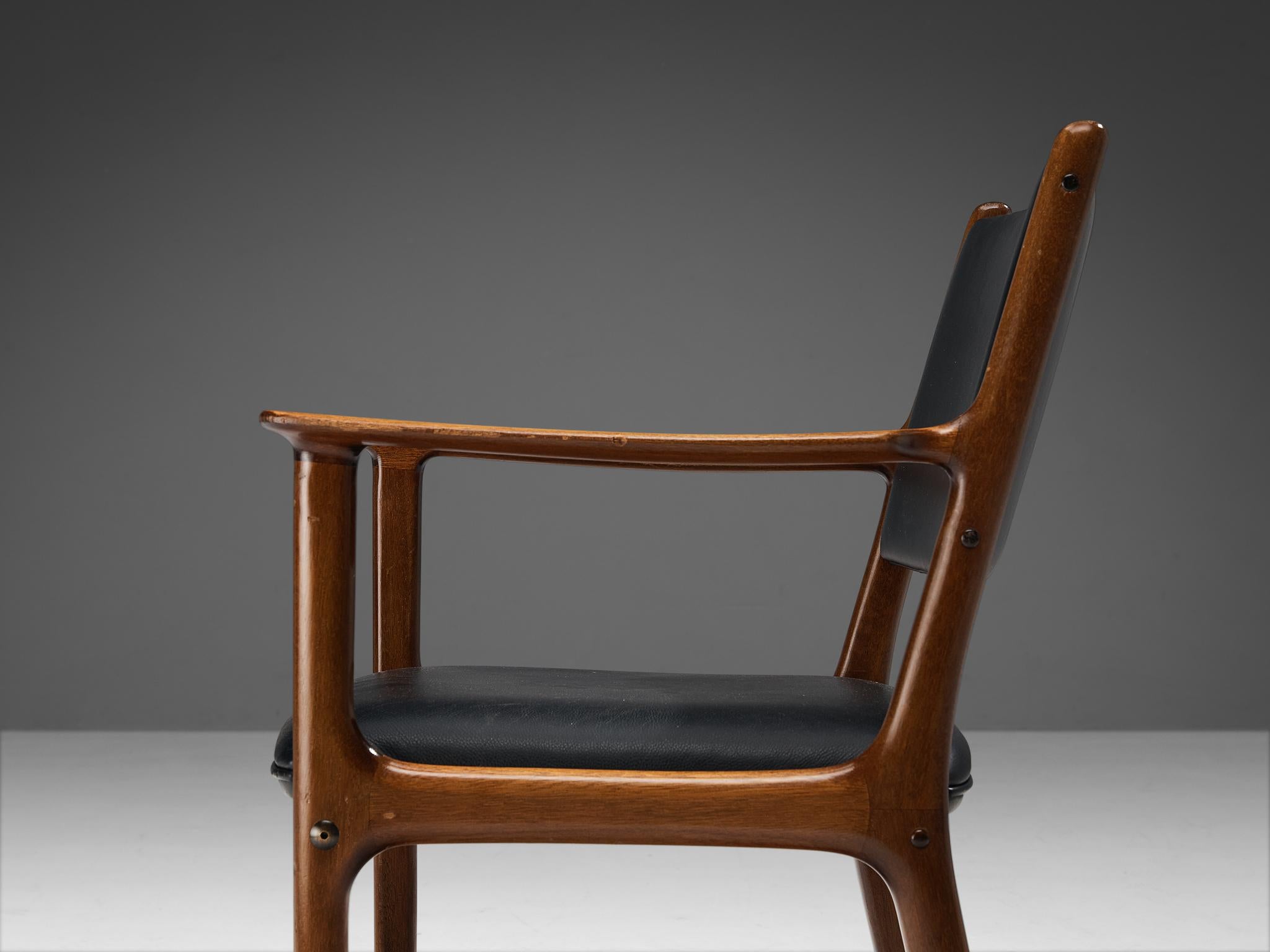 Ole Wanscher for Poul Jeppesen Pair of Armchairs in Teak and Black Leather In Good Condition In Waalwijk, NL