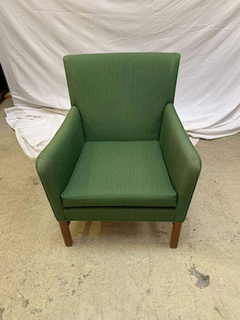 Sillón Ole Wanscher diseñado en 1960 y producido por A.J. Iversen. Caoba. Sin marcar.