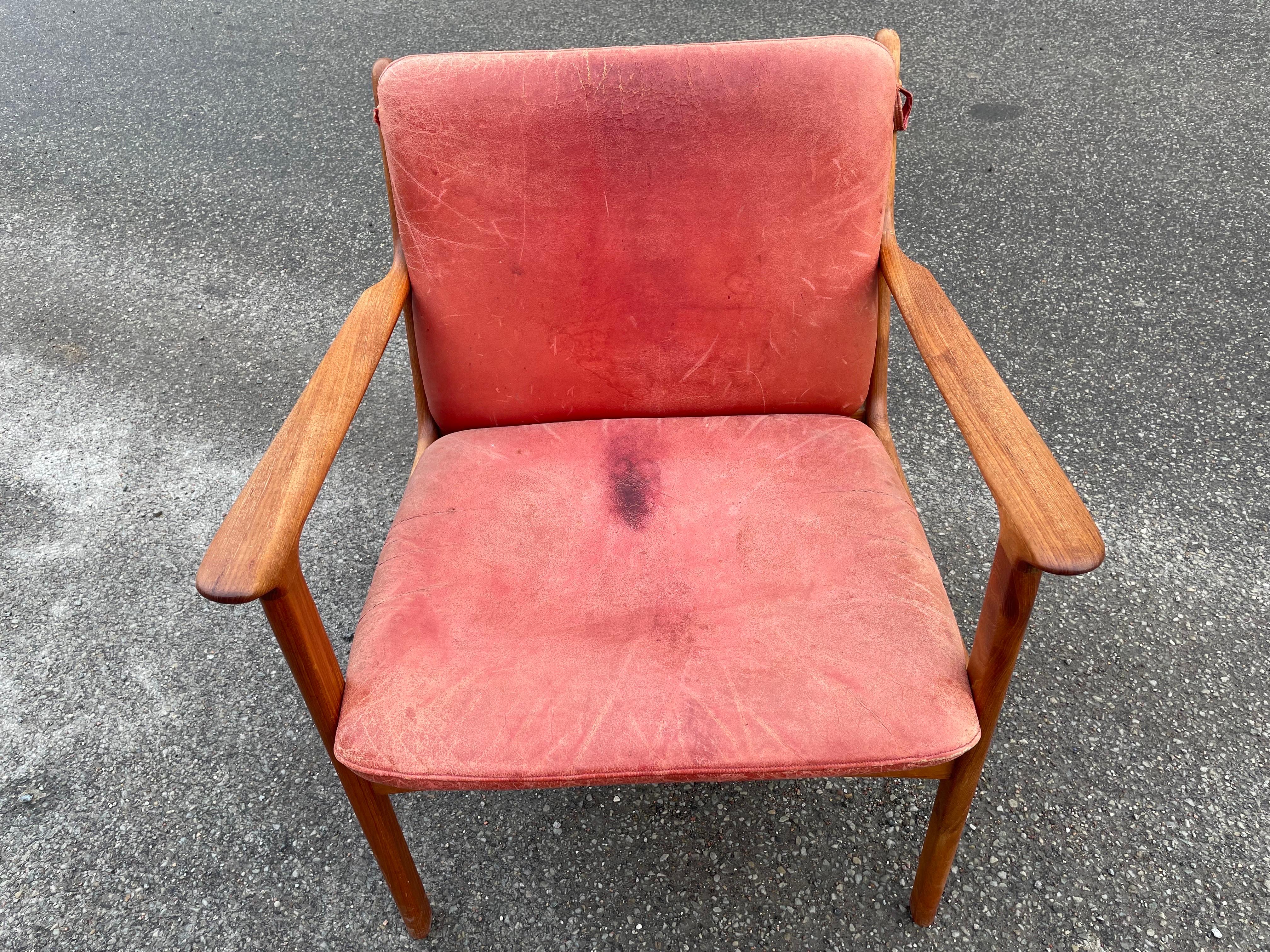 Ole Wanscher Lounge Chair in Teak In Good Condition For Sale In Copenhagen, DK