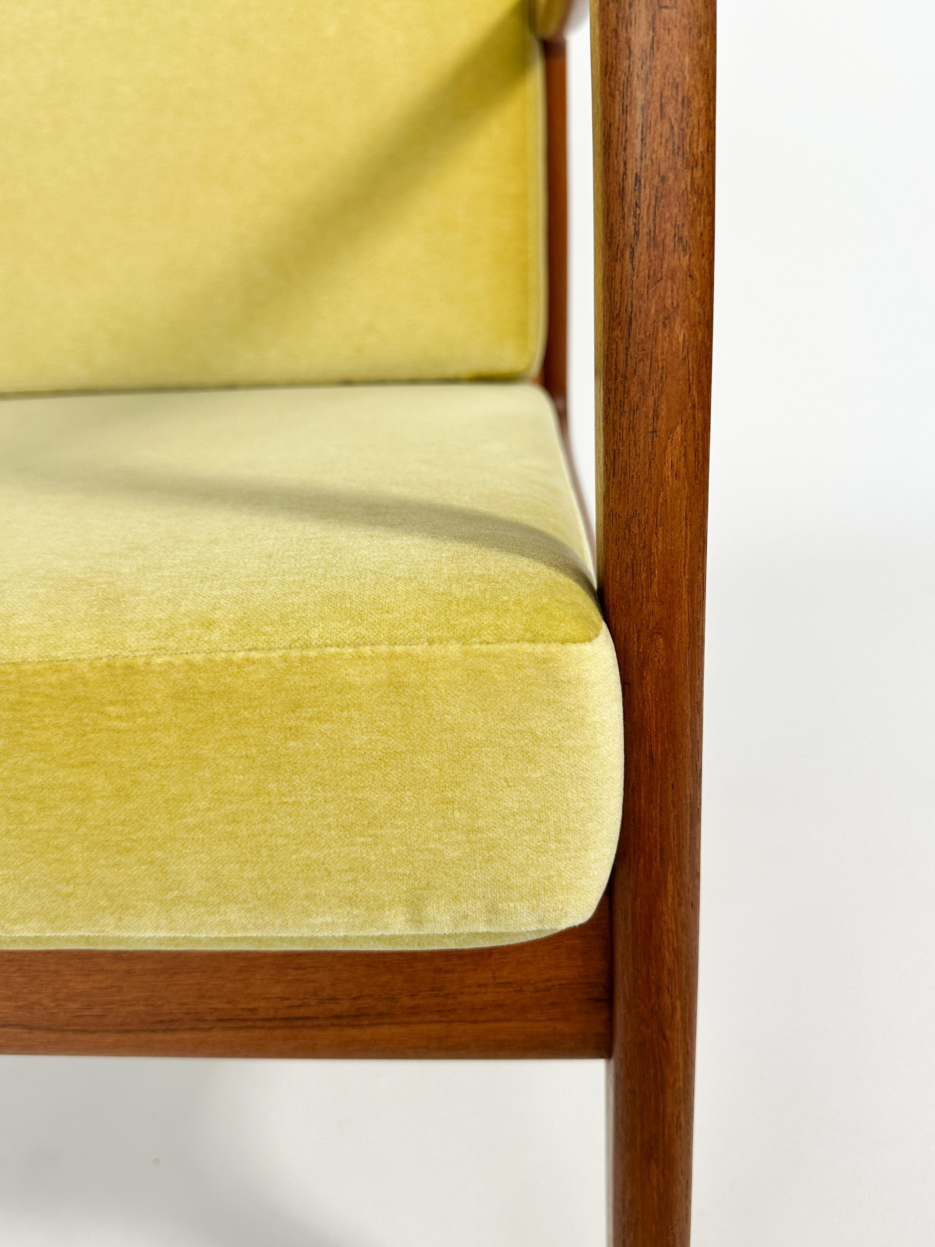 Ole Wanscher Lounge Chair Teak France & Daverkosen Denmark Dedar Velvet 1950s im Angebot 2