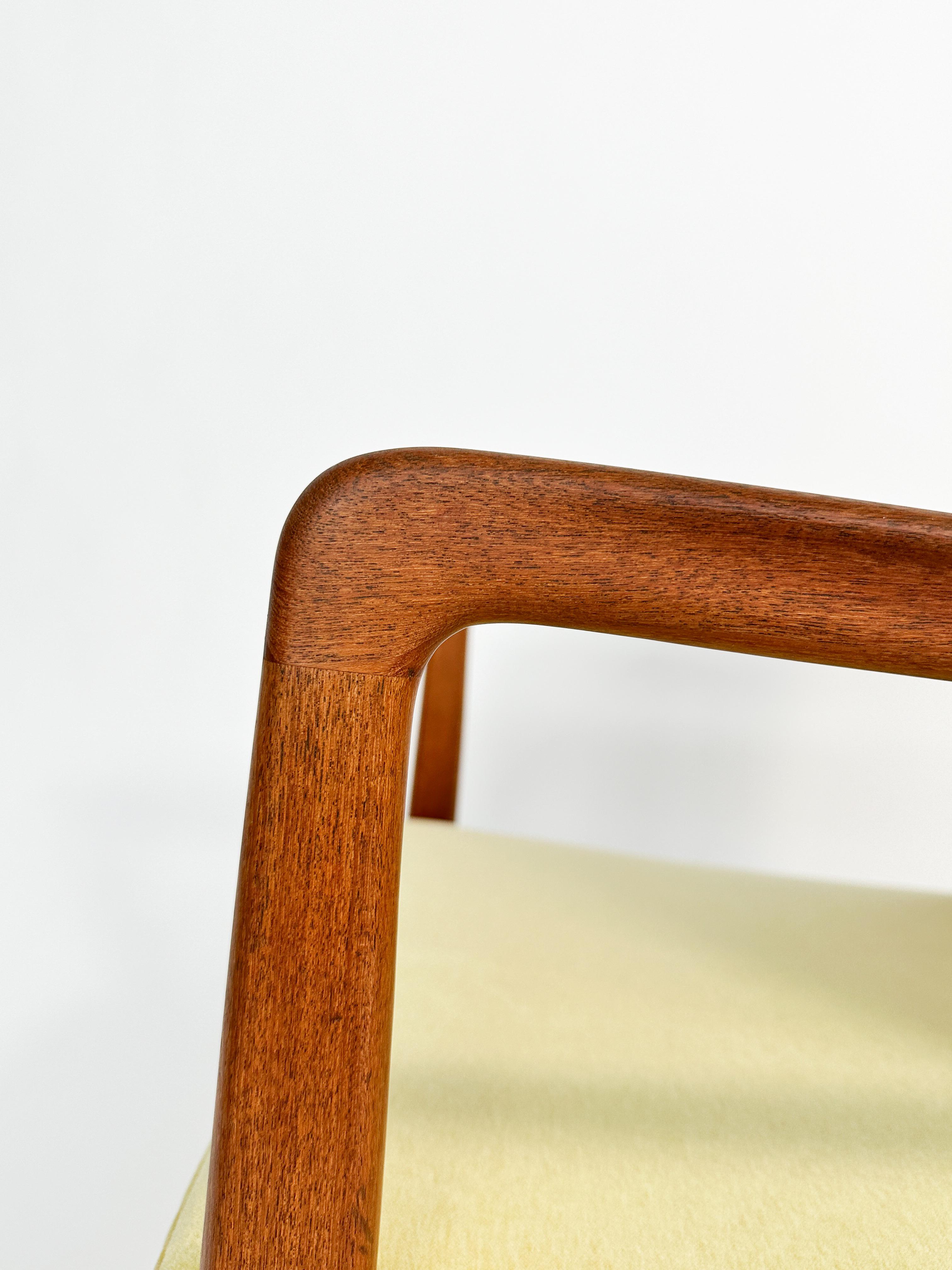 Ole Wanscher Lounge Chair Teak France & Daverkosen Denmark Dedar Velvet 1950s im Angebot 4