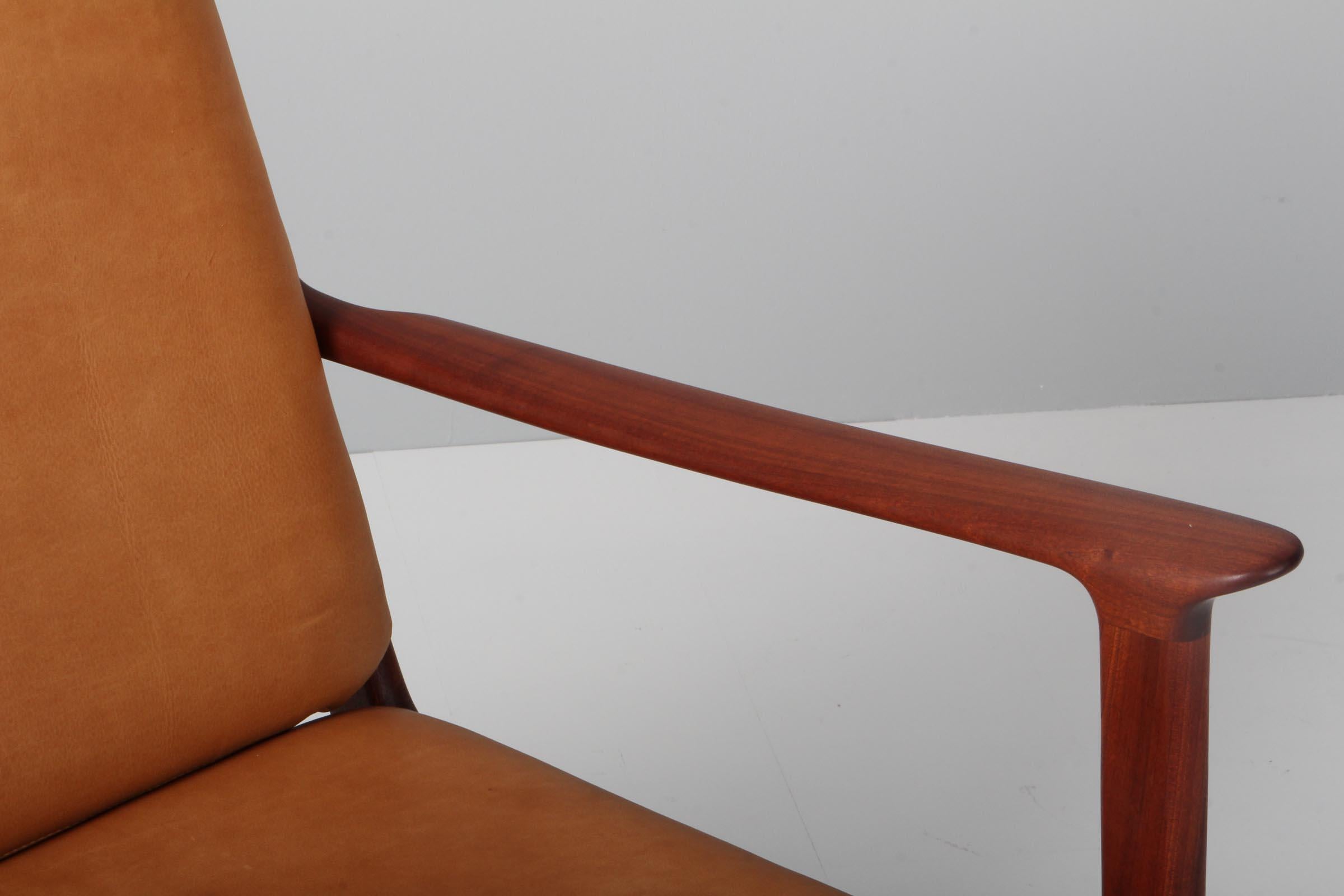 Ole Wanscher Lounge Chairs, Model PJ112, Cognac Aniline Leather For Sale 4