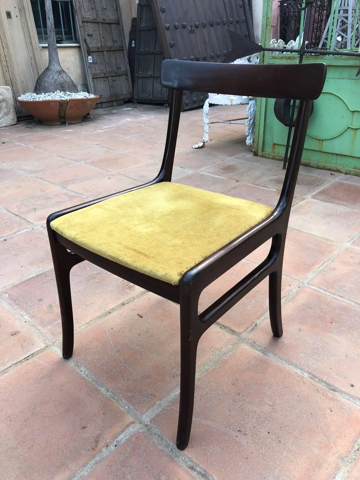 Ole Wanscher Mahogany 'Rungstedlund' Dining Chairs In Good Condition For Sale In Marbella, ES