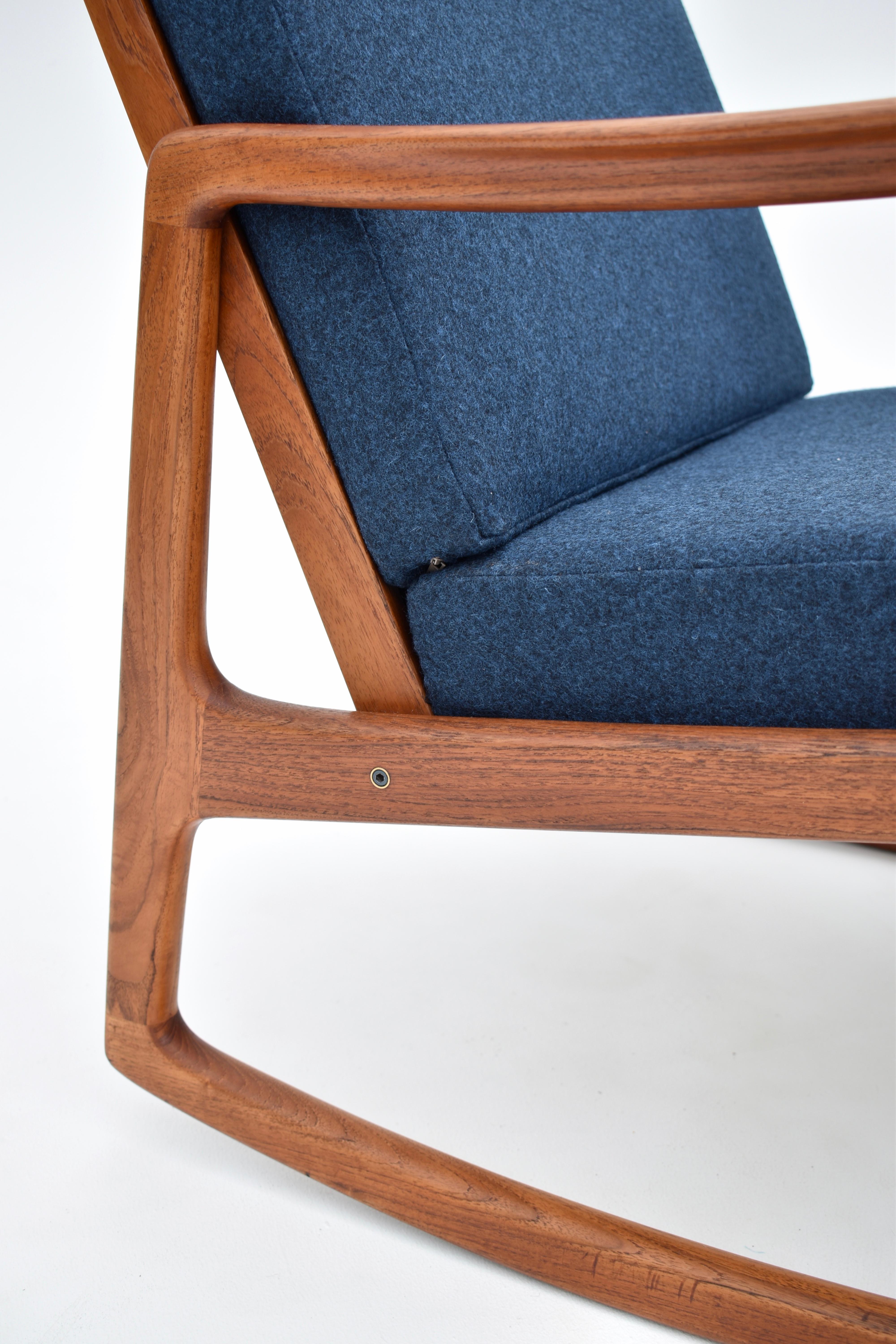 Ole Wanscher Model 120 Teak Rocking Lounge Chair for France & Son 3