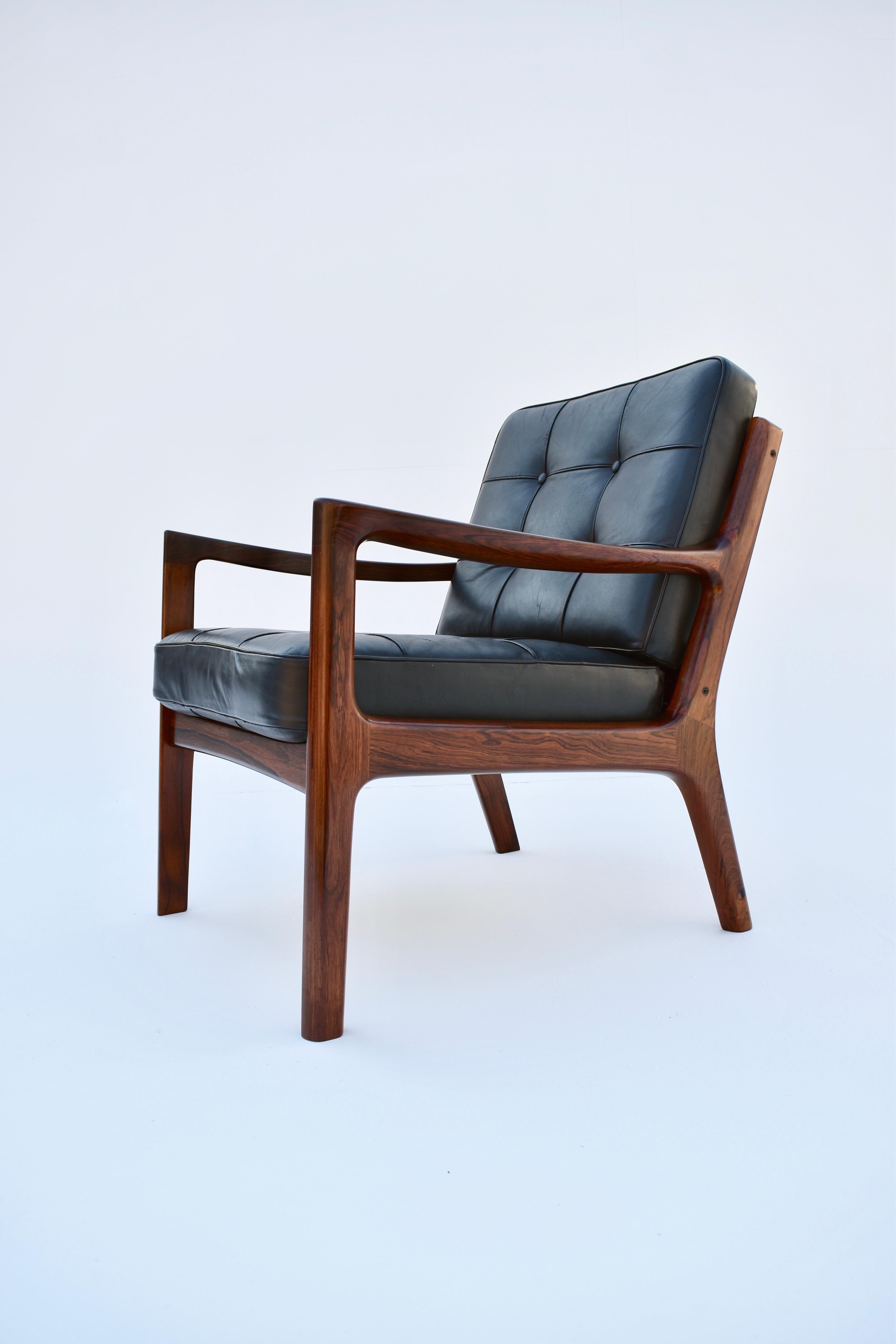 Beautiful Model 166 ‘Senator’ chair designed by Ole Wanscher for France & Son, Denmark.

Produced from solid Brazilian Rosewood this design looks absolutely stunning executed in this timber. Only a relatively small amount of chairs were produced