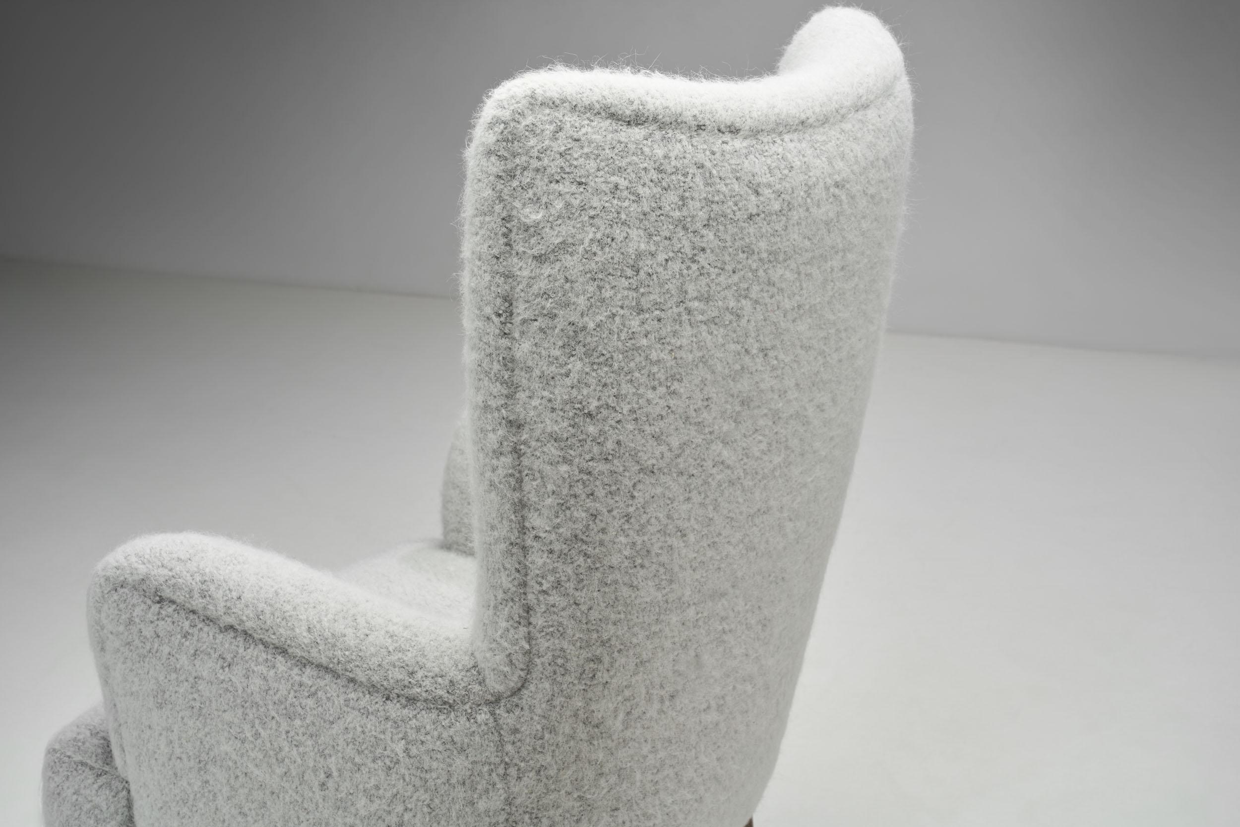 Ole Wanscher “Model 1673” High Back Chair for Fritz Hansen, Denmark, 1940s For Sale 3
