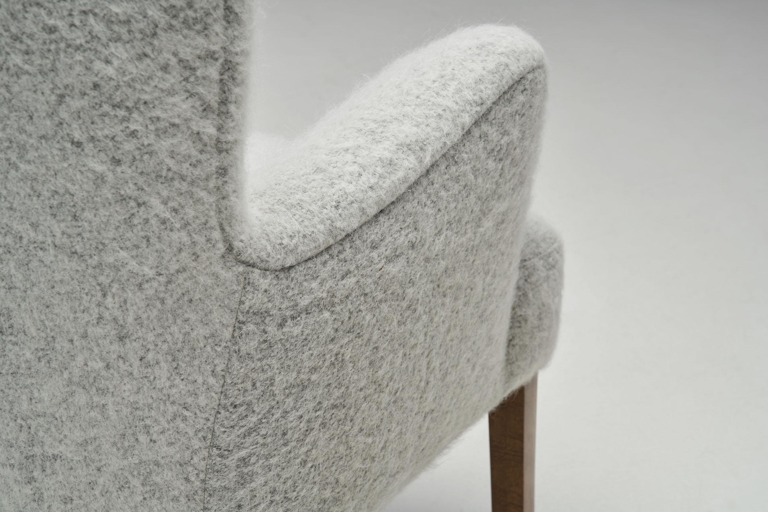 Ole Wanscher “Model 1673” High Back Chair for Fritz Hansen, Denmark, 1940s For Sale 5
